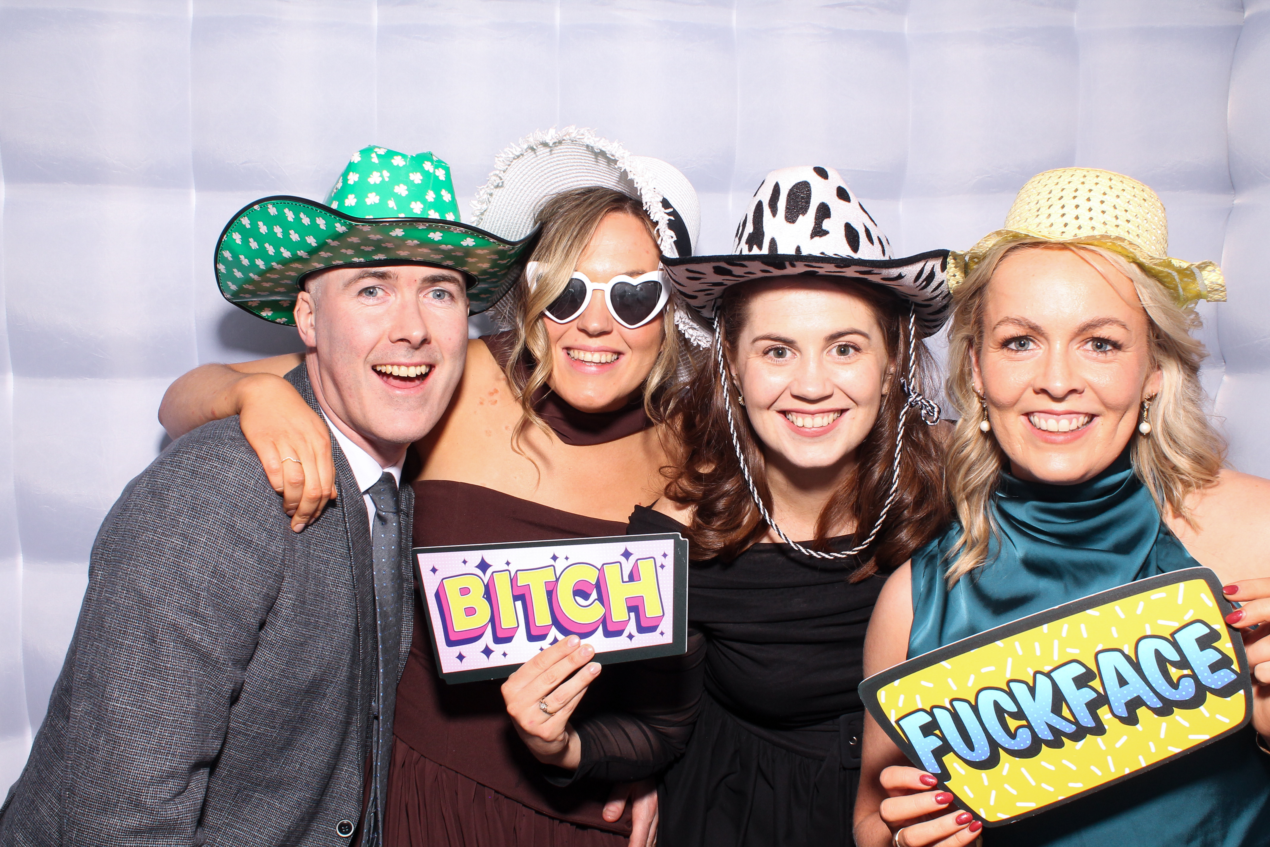 Louise & Niall | View more photos from the event at gallery.snapmagic.ie/u/SnapMagic/Louise-Niall