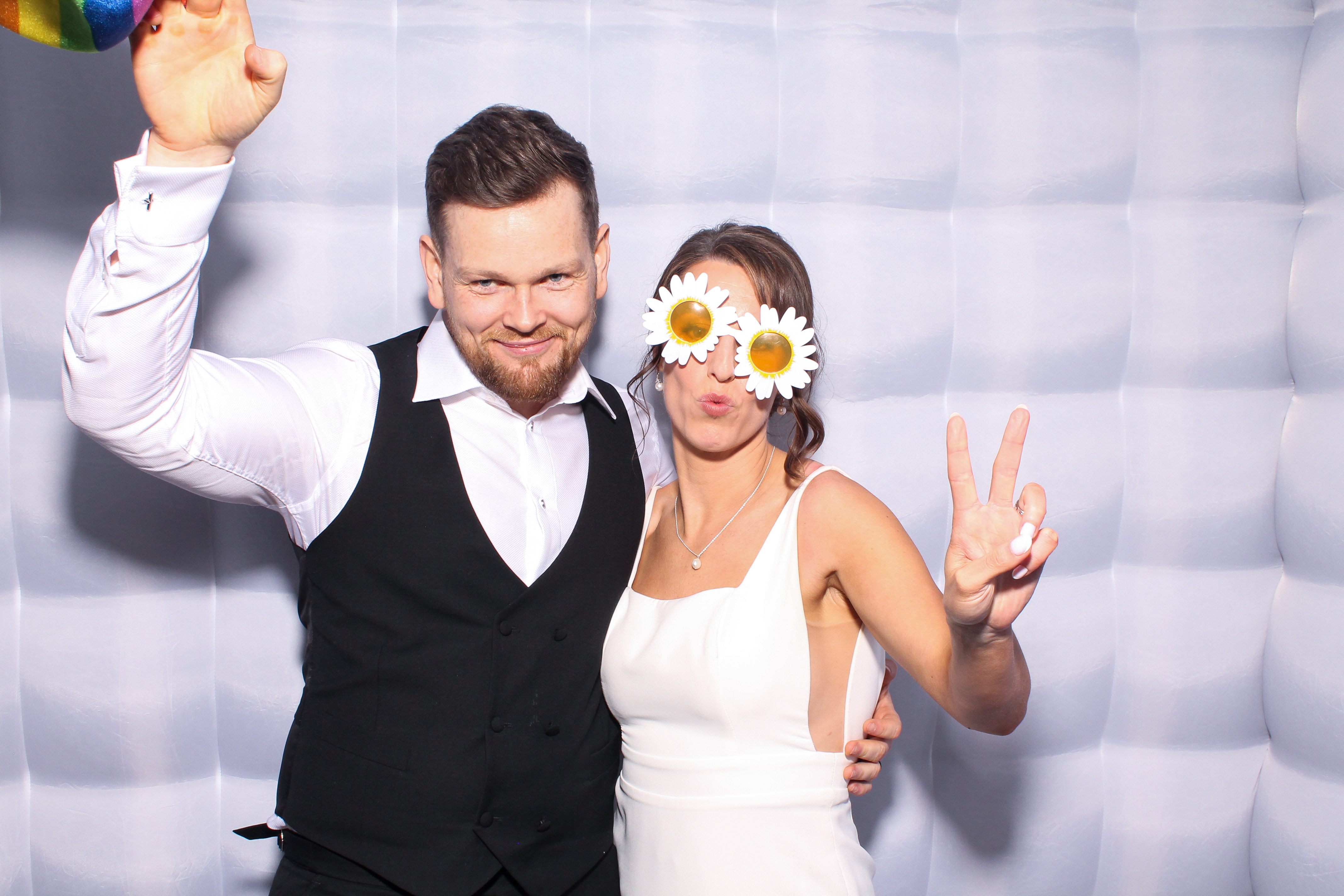 Louise & Niall | View more photos from the event at gallery.snapmagic.ie/u/SnapMagic/Louise-Niall