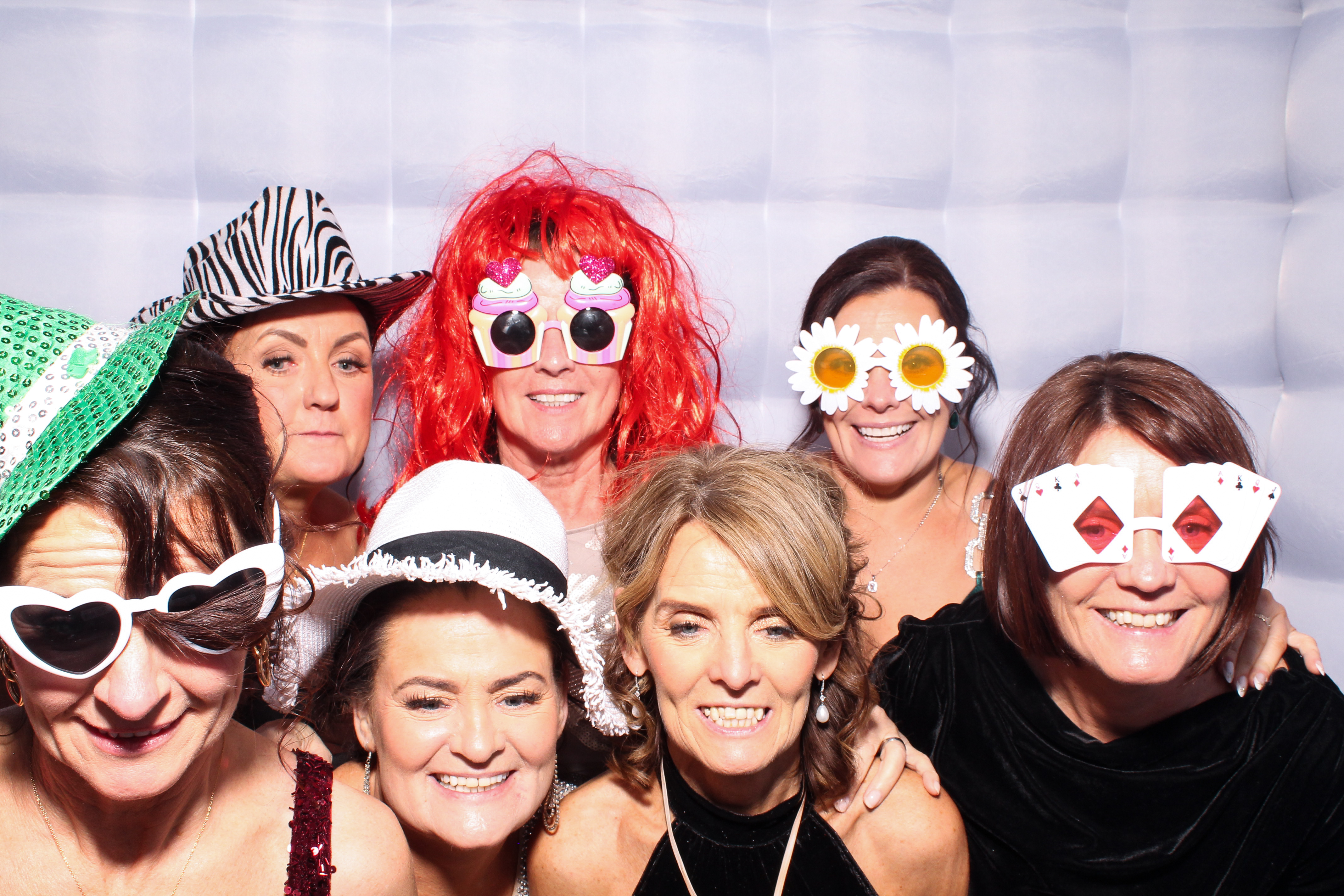 Louise & Niall | View more photos from the event at gallery.snapmagic.ie/u/SnapMagic/Louise-Niall