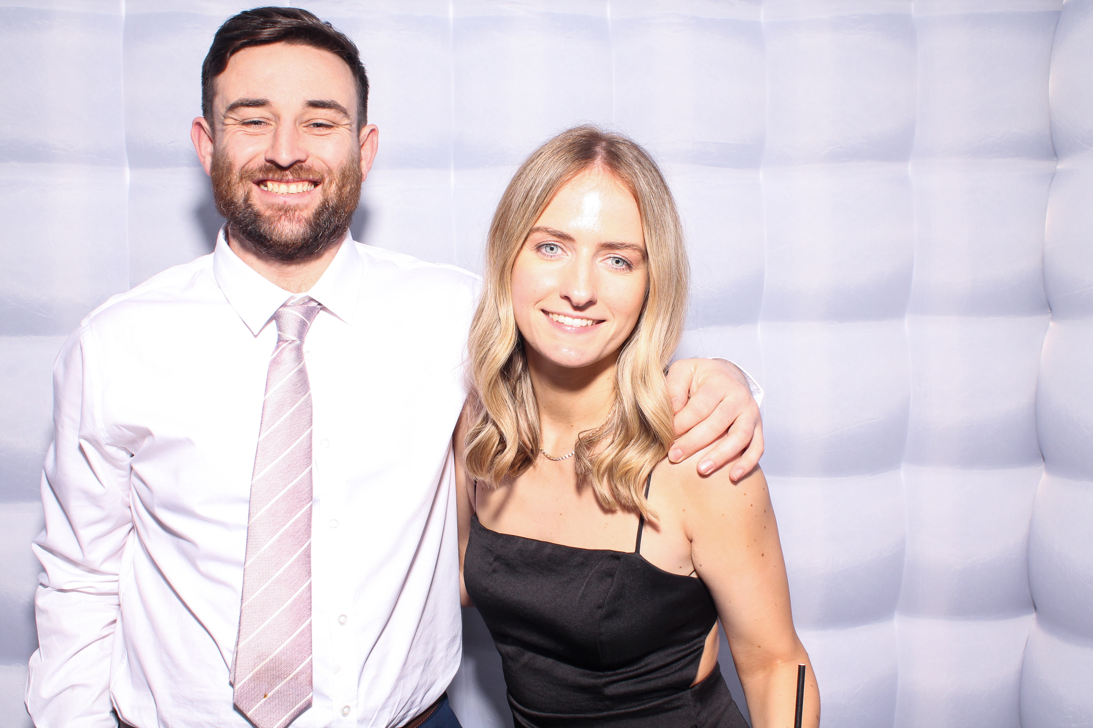Louise & Niall | View more photos from the event at gallery.snapmagic.ie/u/SnapMagic/Louise-Niall