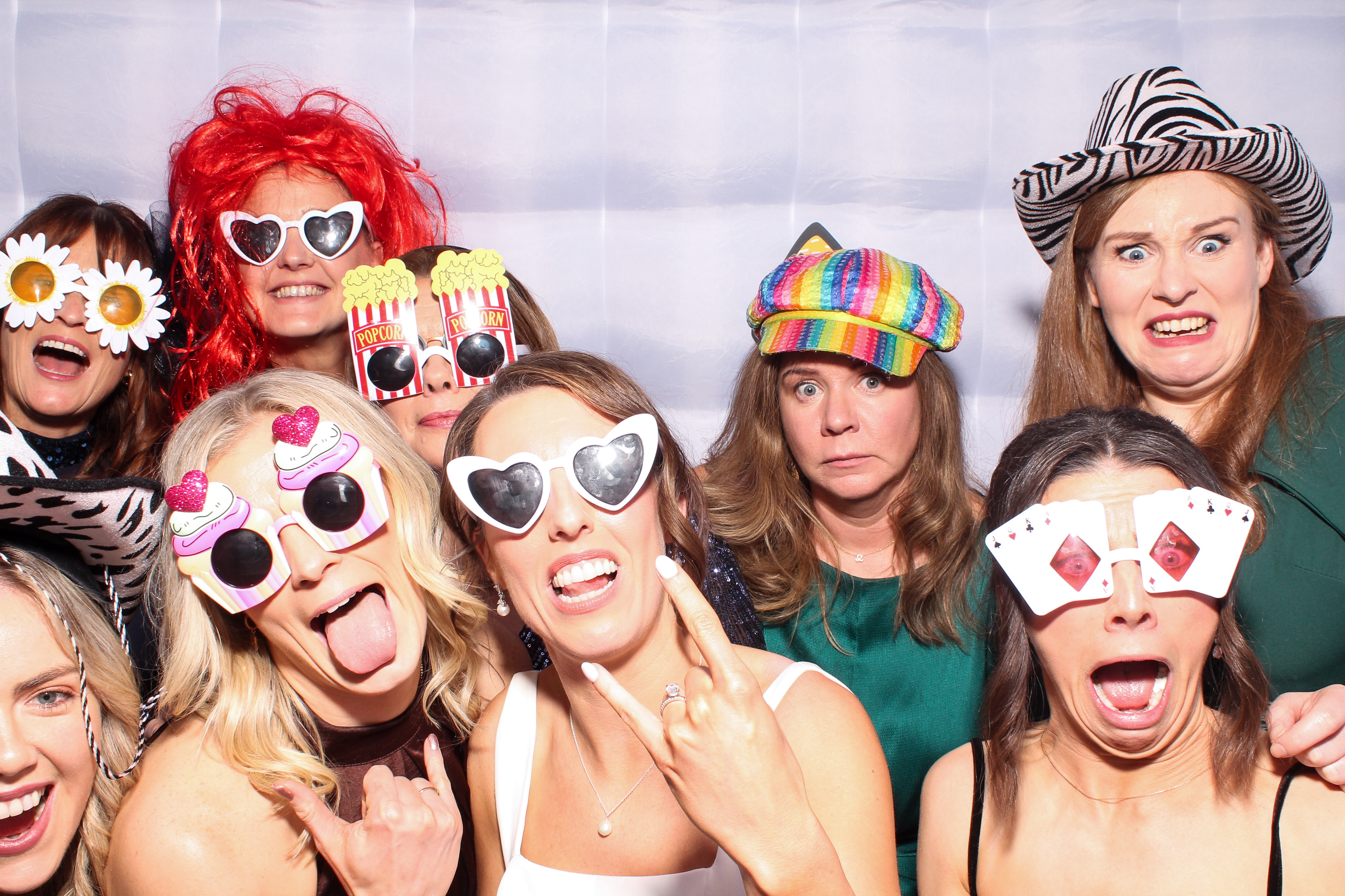 Louise & Niall | View more photos from the event at gallery.snapmagic.ie/u/SnapMagic/Louise-Niall