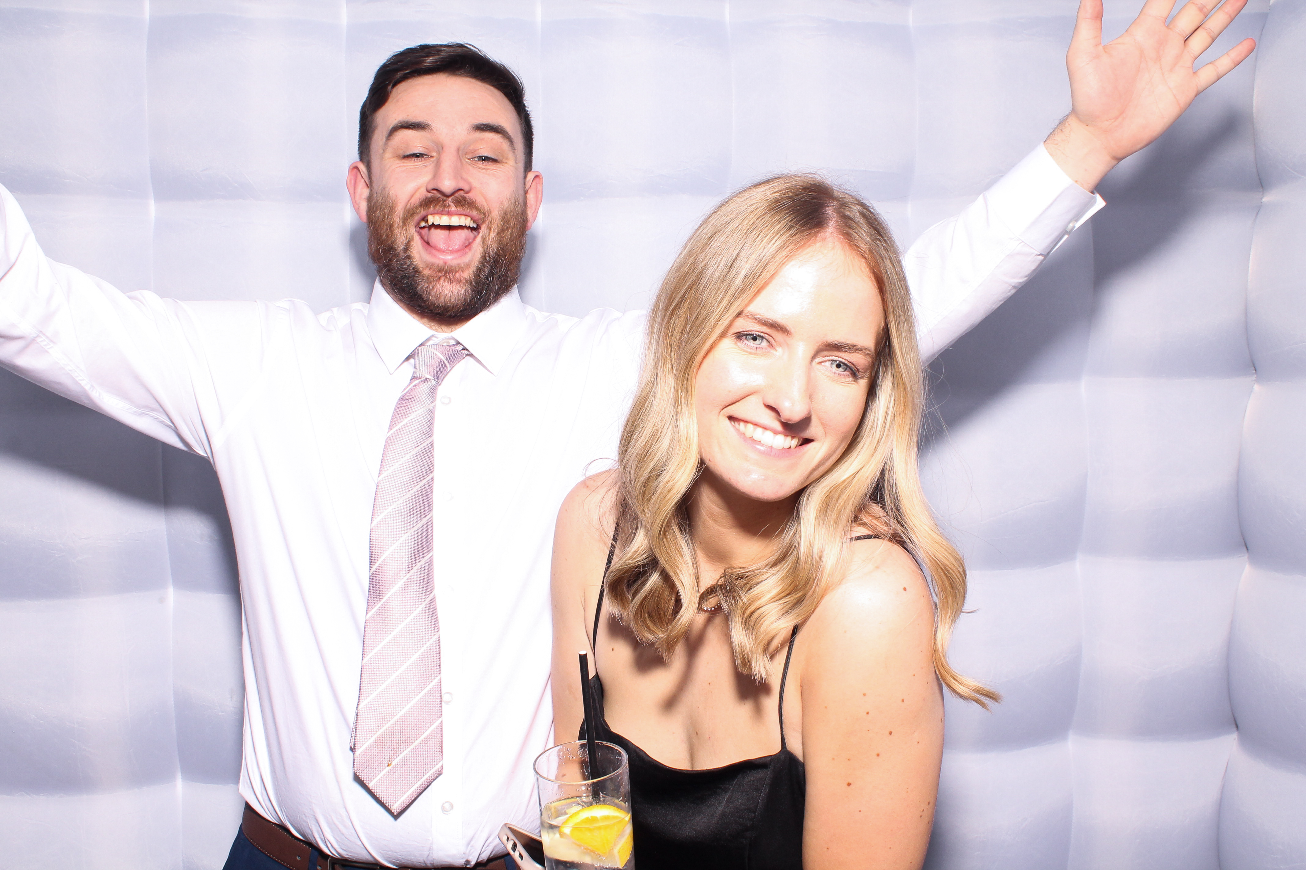 Louise & Niall | View more photos from the event at gallery.snapmagic.ie/u/SnapMagic/Louise-Niall