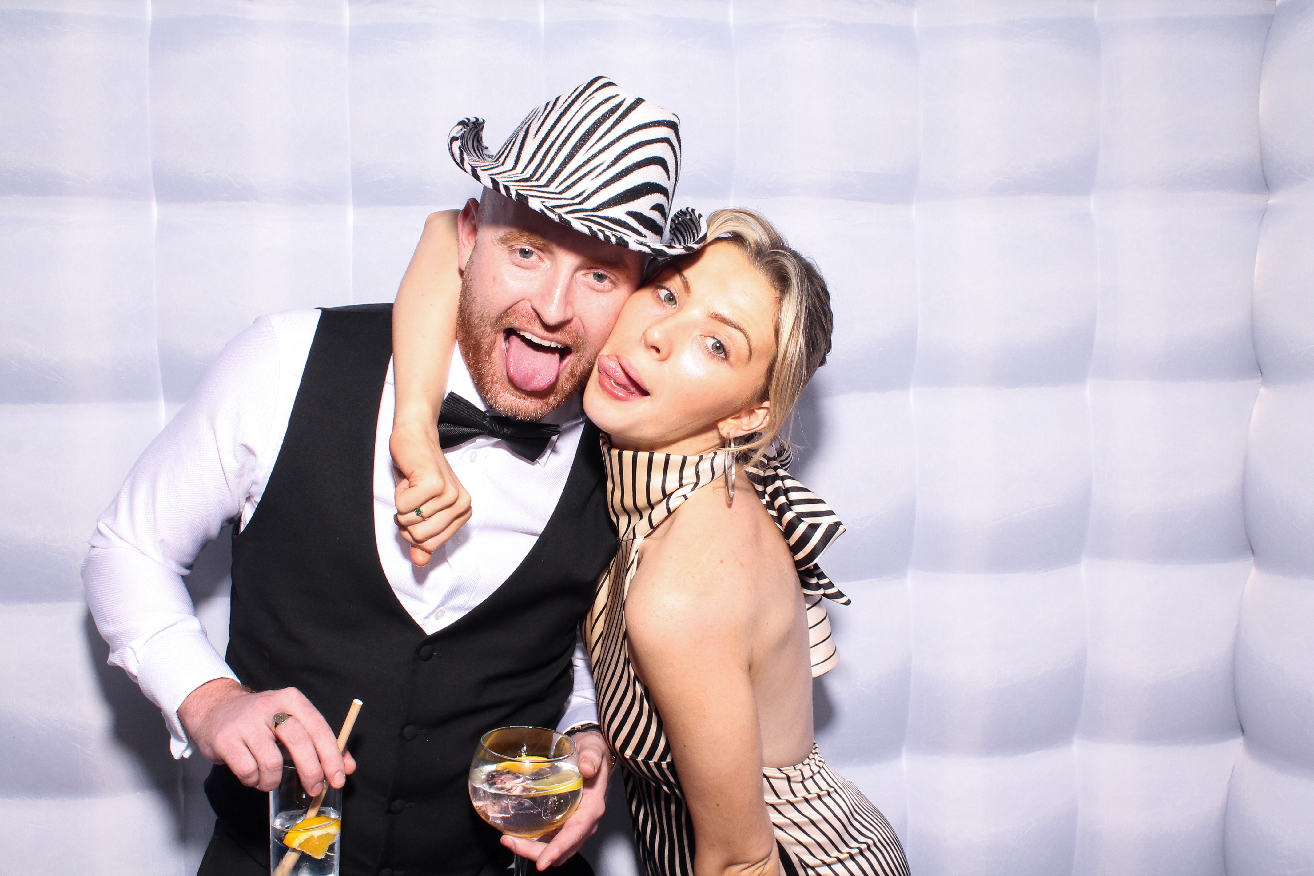 Louise & Niall | View more photos from the event at gallery.snapmagic.ie/u/SnapMagic/Louise-Niall