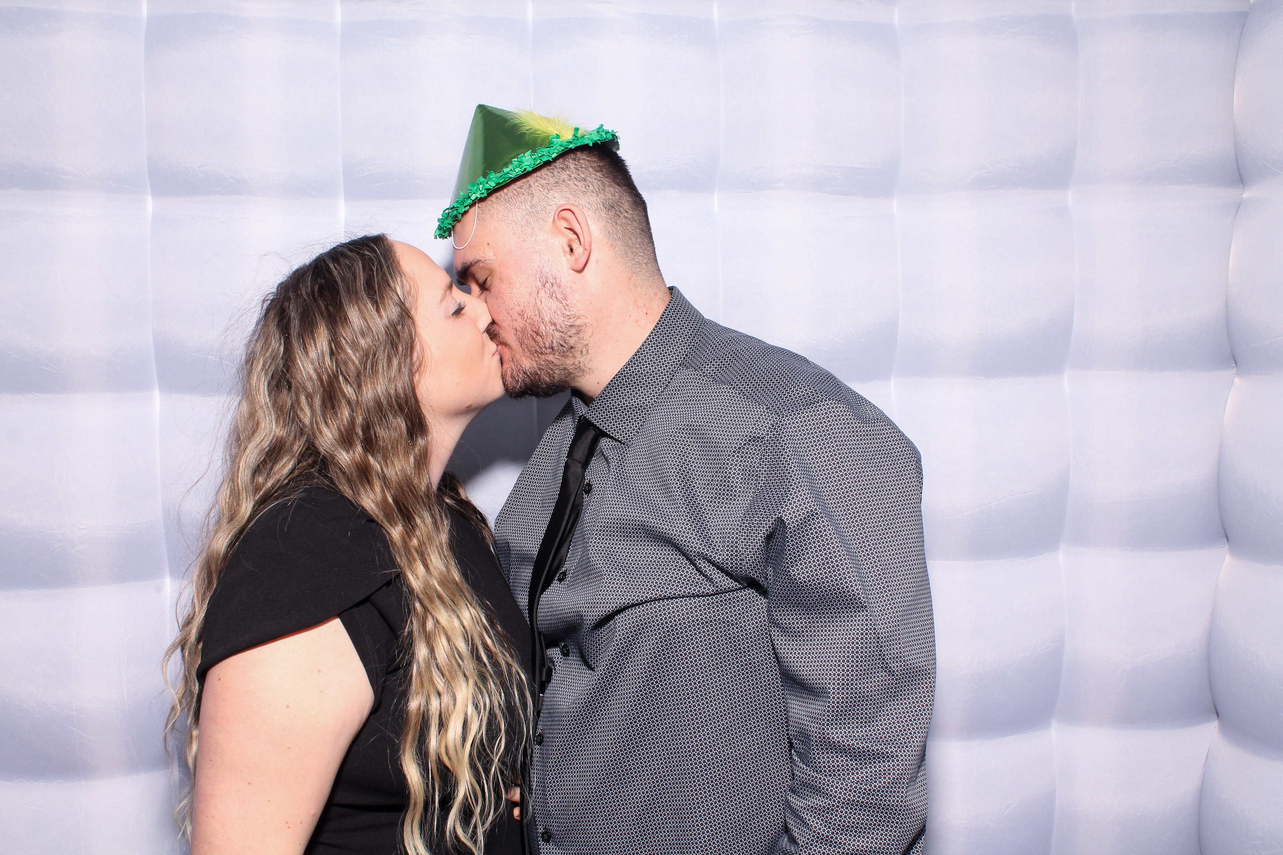 Louise & Niall | View more photos from the event at gallery.snapmagic.ie/u/SnapMagic/Louise-Niall