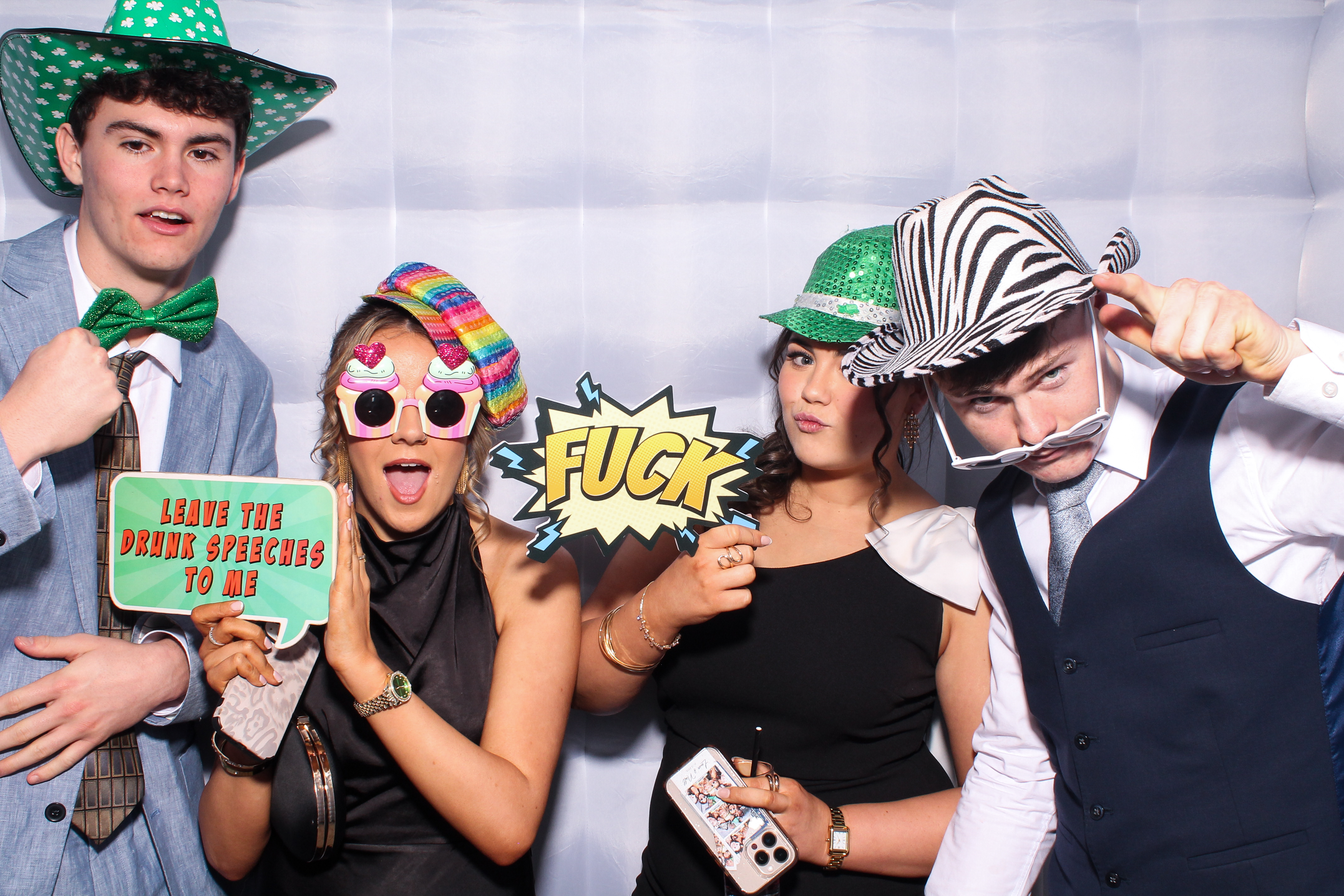 Louise & Niall | View more photos from the event at gallery.snapmagic.ie/u/SnapMagic/Louise-Niall