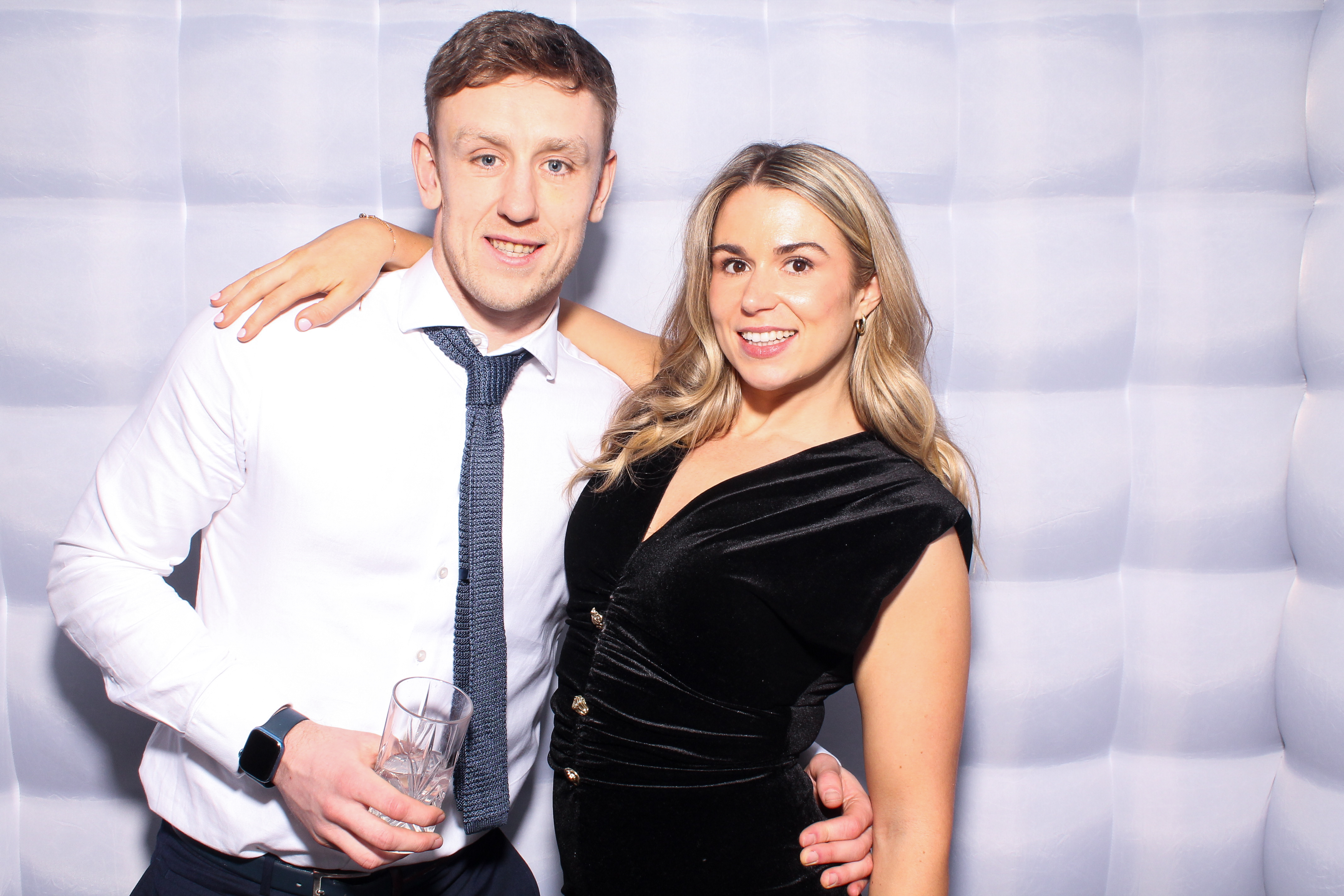 Louise & Niall | View more photos from the event at gallery.snapmagic.ie/u/SnapMagic/Louise-Niall