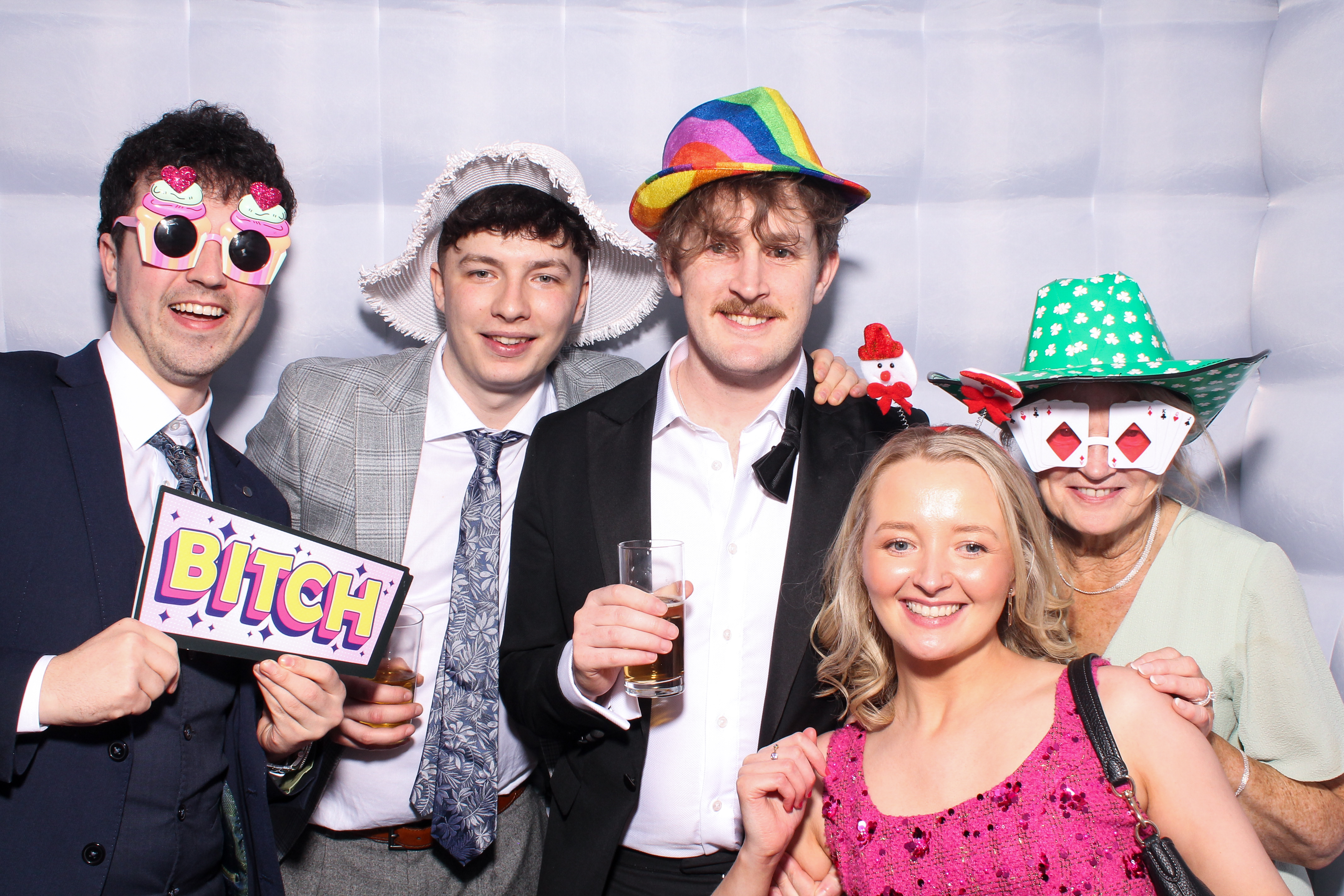 Louise & Niall | View more photos from the event at gallery.snapmagic.ie/u/SnapMagic/Louise-Niall