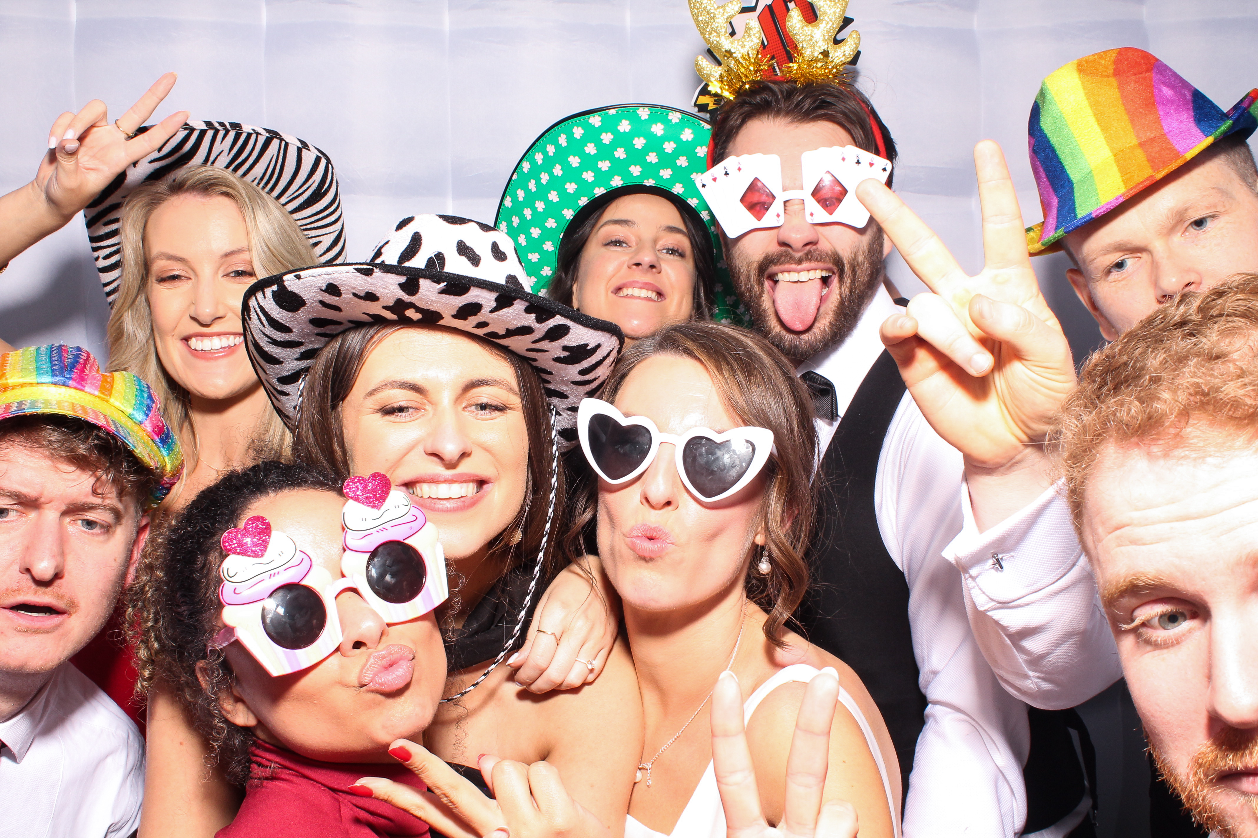 Louise & Niall | View more photos from the event at gallery.snapmagic.ie/u/SnapMagic/Louise-Niall