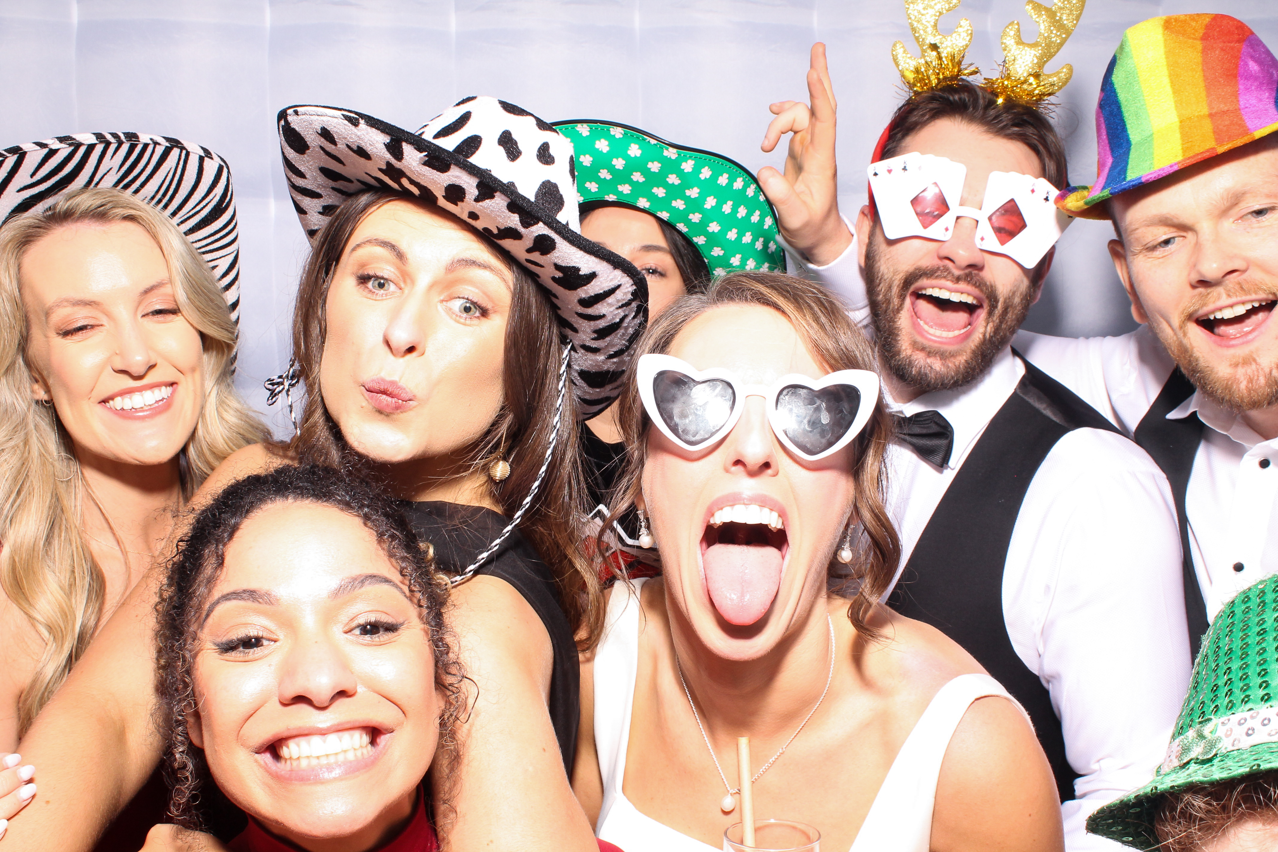 Louise & Niall | View more photos from the event at gallery.snapmagic.ie/u/SnapMagic/Louise-Niall