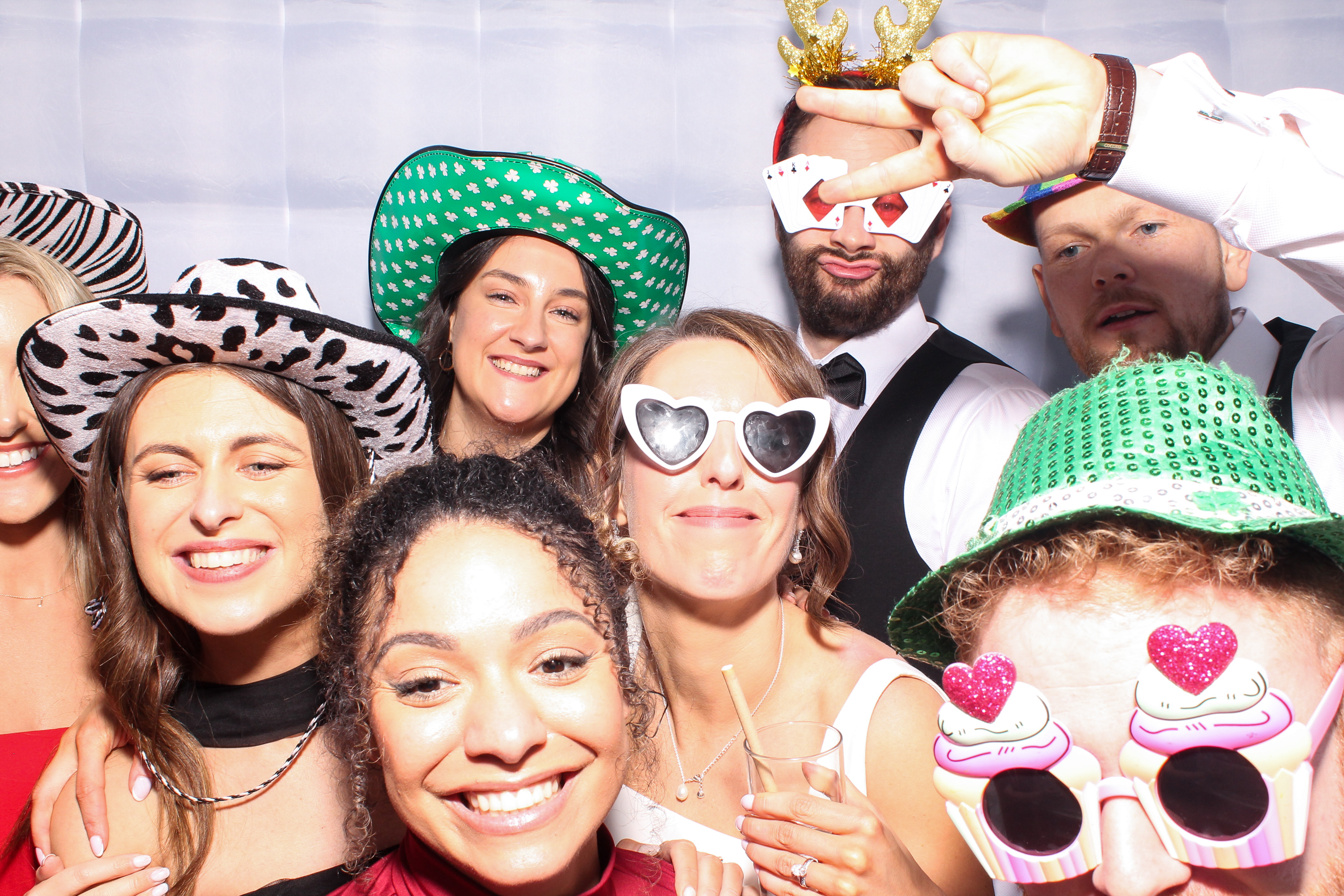 Louise & Niall | View more photos from the event at gallery.snapmagic.ie/u/SnapMagic/Louise-Niall