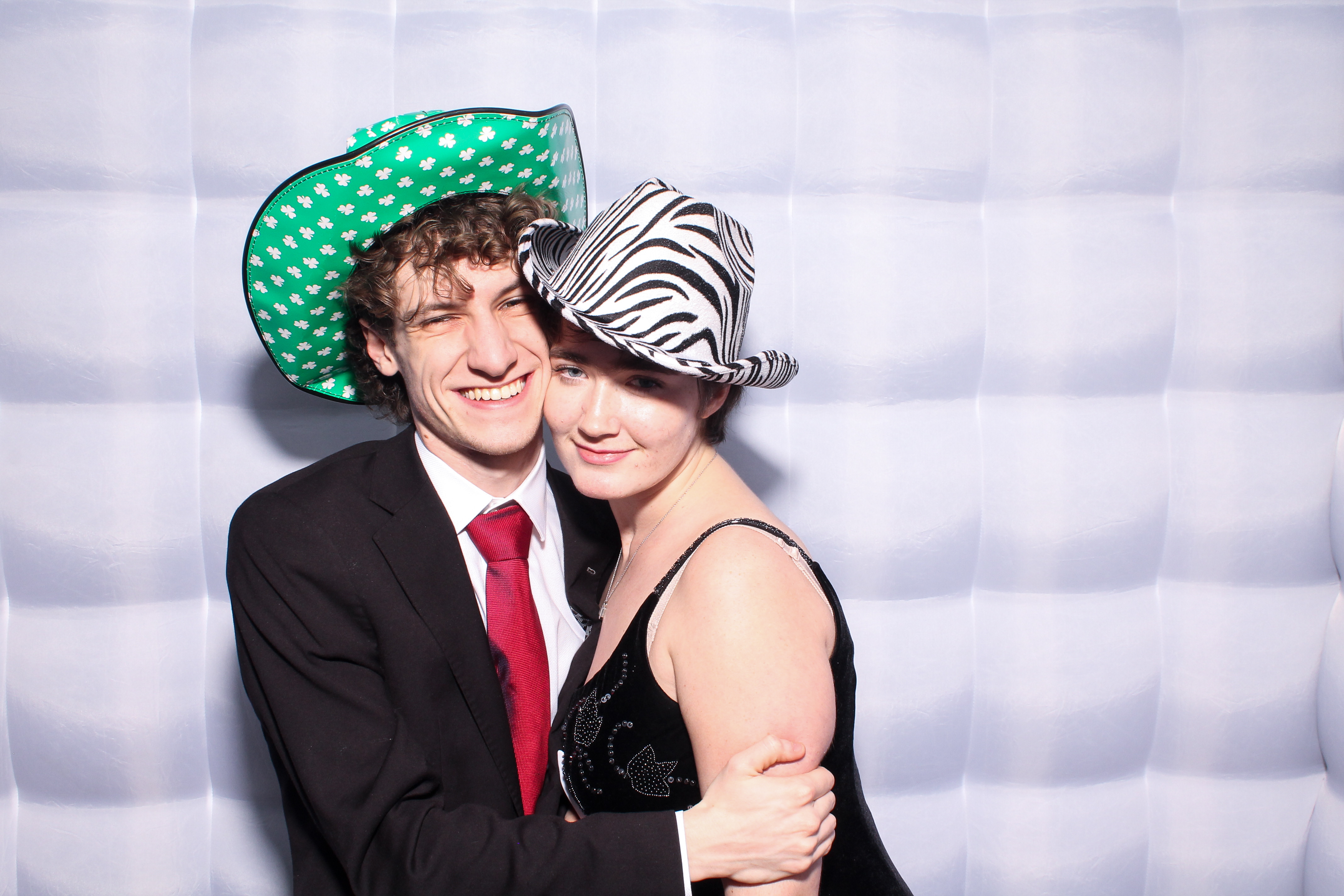 Louise & Niall | View more photos from the event at gallery.snapmagic.ie/u/SnapMagic/Louise-Niall