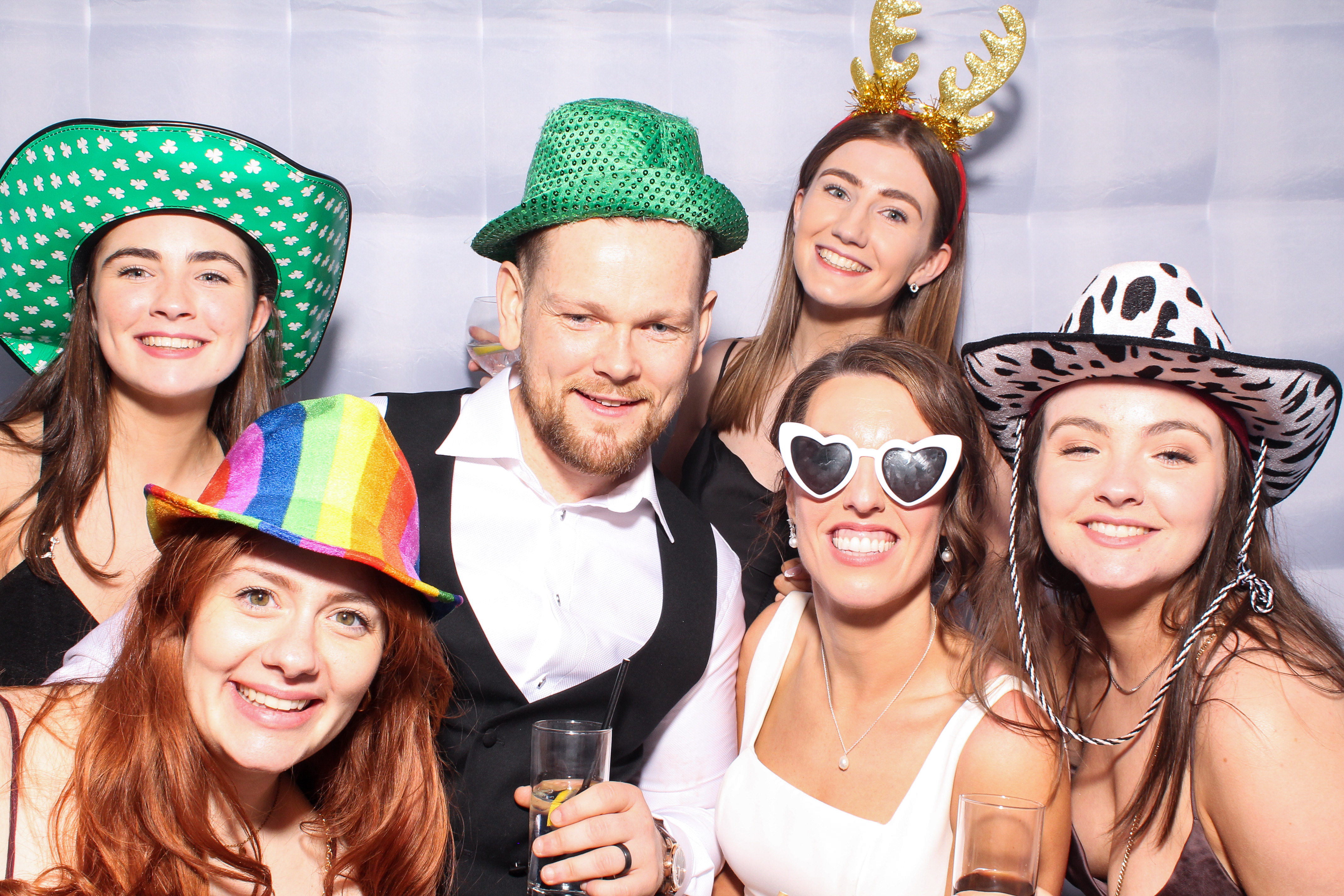 Louise & Niall | View more photos from the event at gallery.snapmagic.ie/u/SnapMagic/Louise-Niall