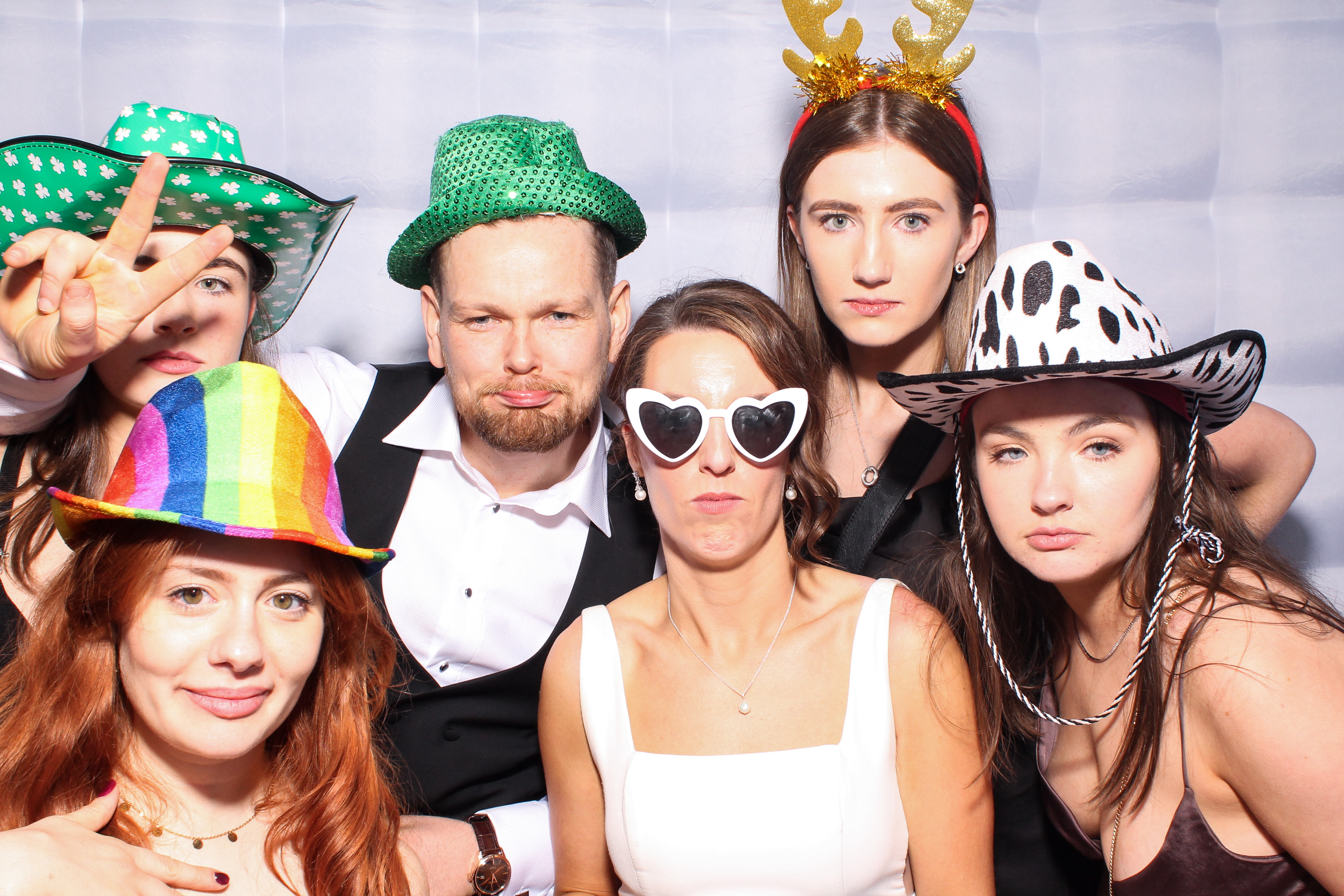 Louise & Niall | View more photos from the event at gallery.snapmagic.ie/u/SnapMagic/Louise-Niall