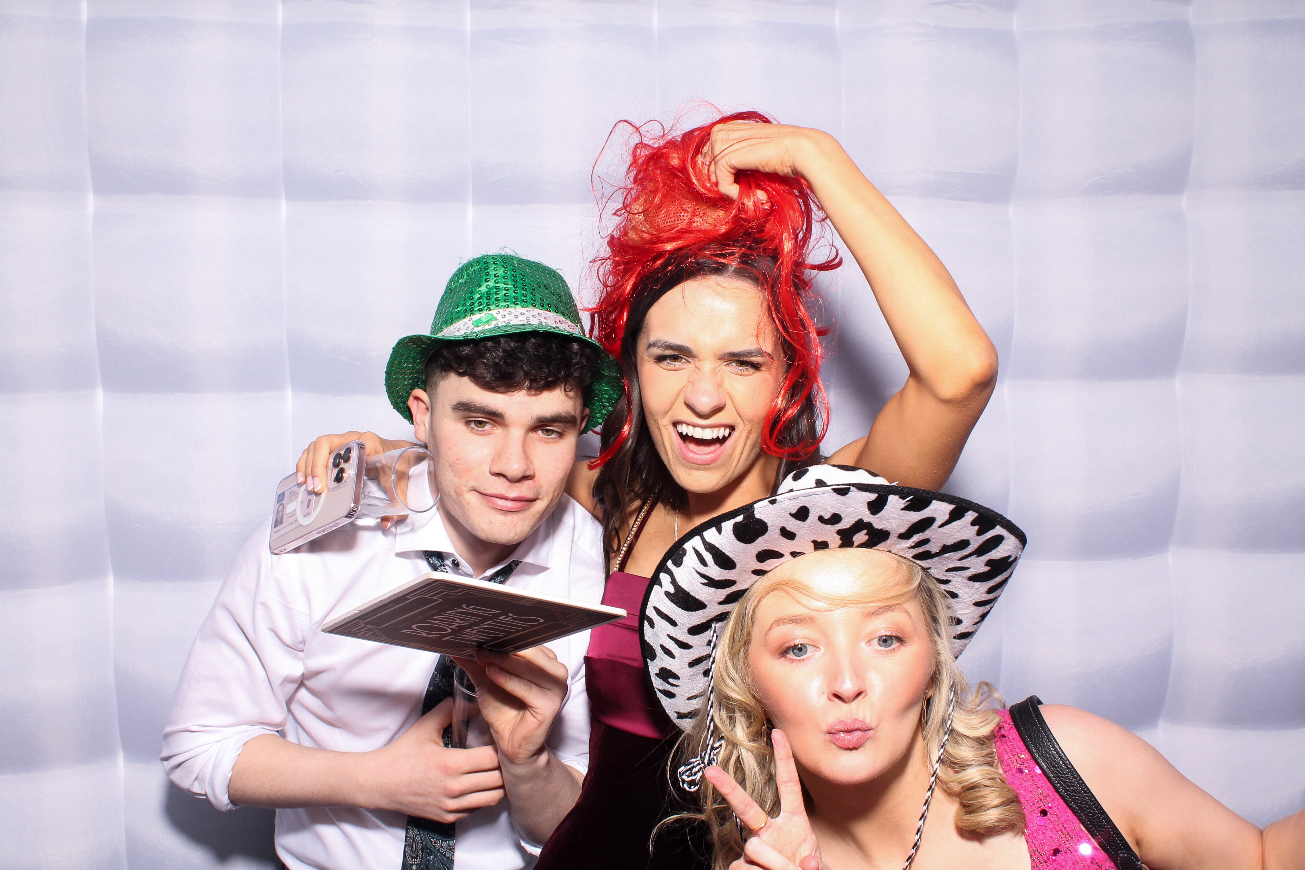 Louise & Niall | View more photos from the event at gallery.snapmagic.ie/u/SnapMagic/Louise-Niall