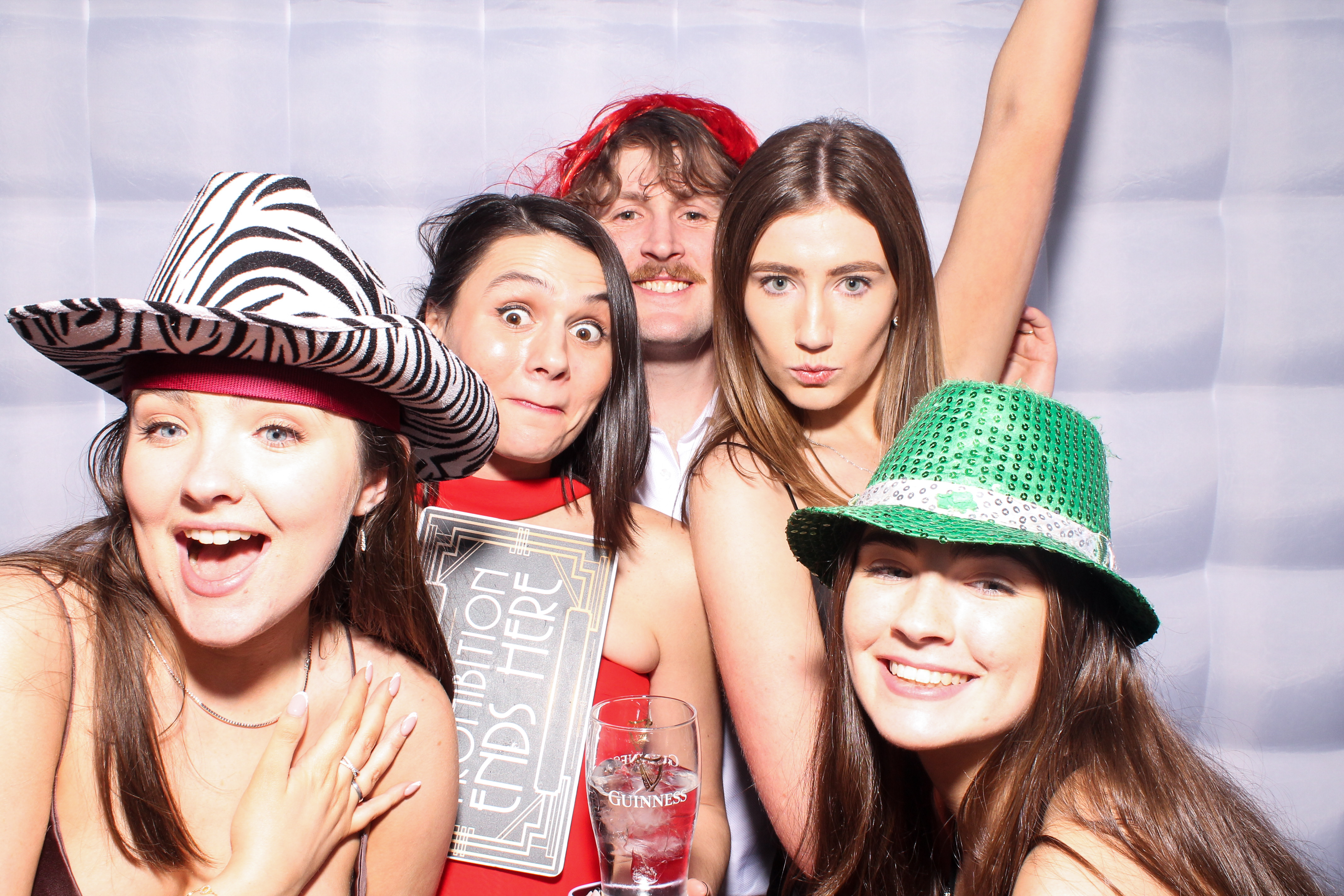 Louise & Niall | View more photos from the event at gallery.snapmagic.ie/u/SnapMagic/Louise-Niall