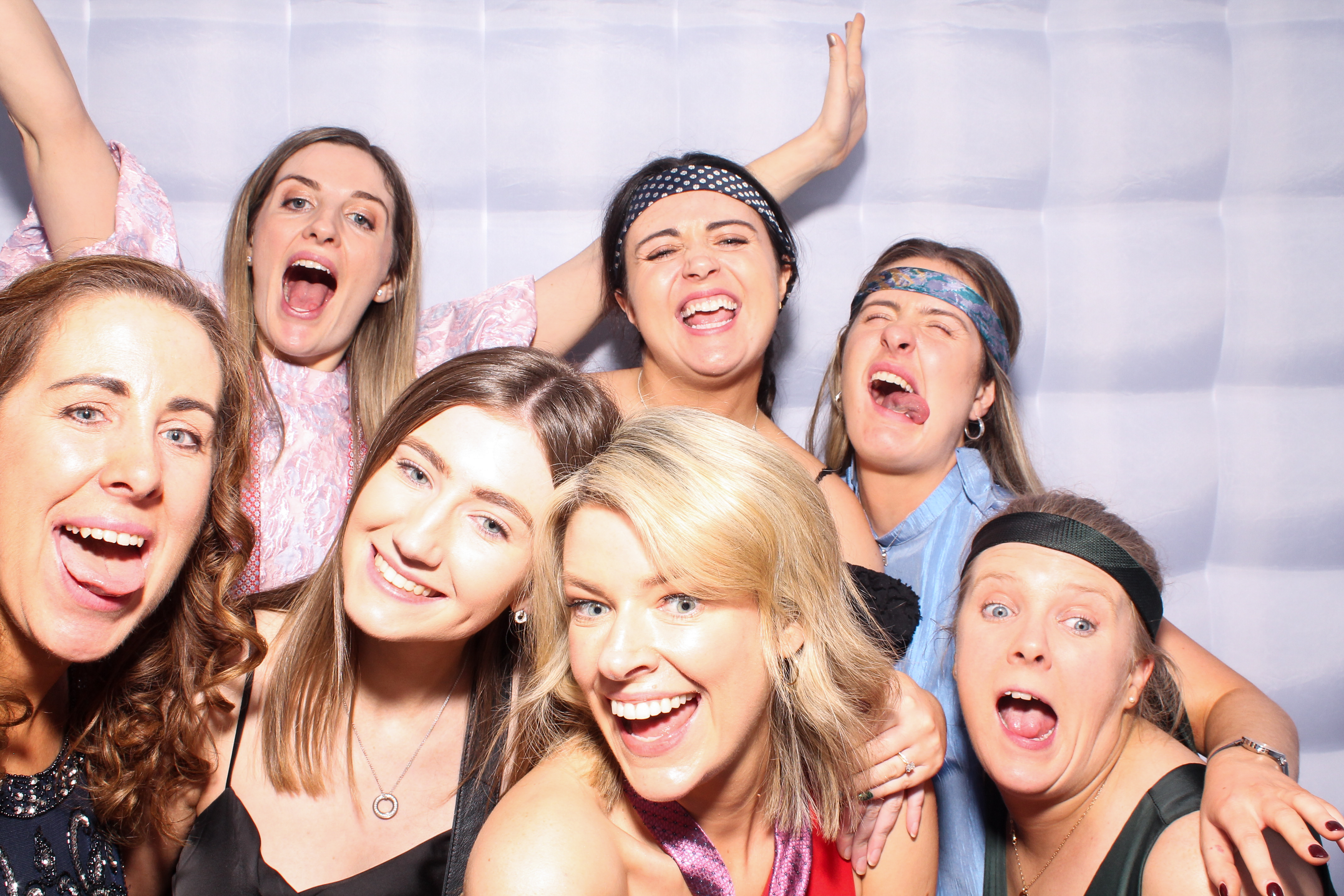 Louise & Niall | View more photos from the event at gallery.snapmagic.ie/u/SnapMagic/Louise-Niall