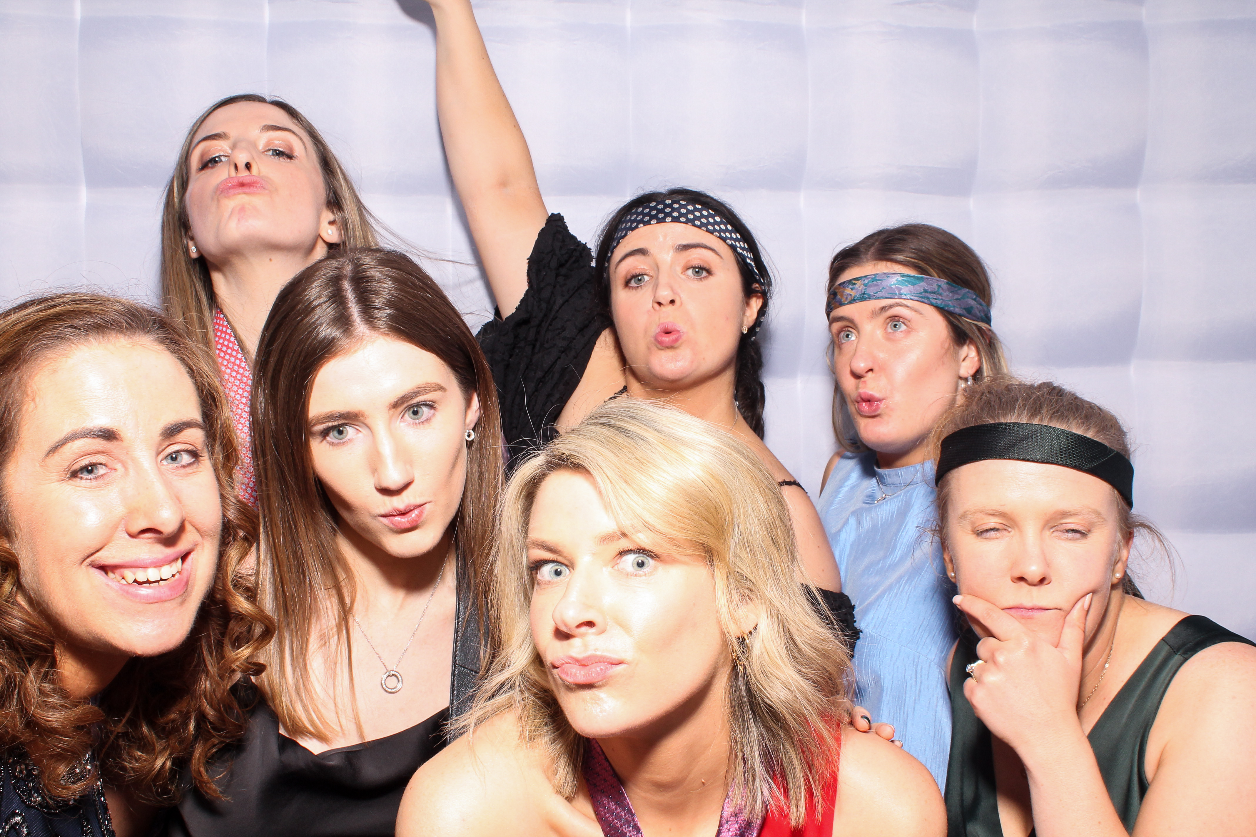 Louise & Niall | View more photos from the event at gallery.snapmagic.ie/u/SnapMagic/Louise-Niall