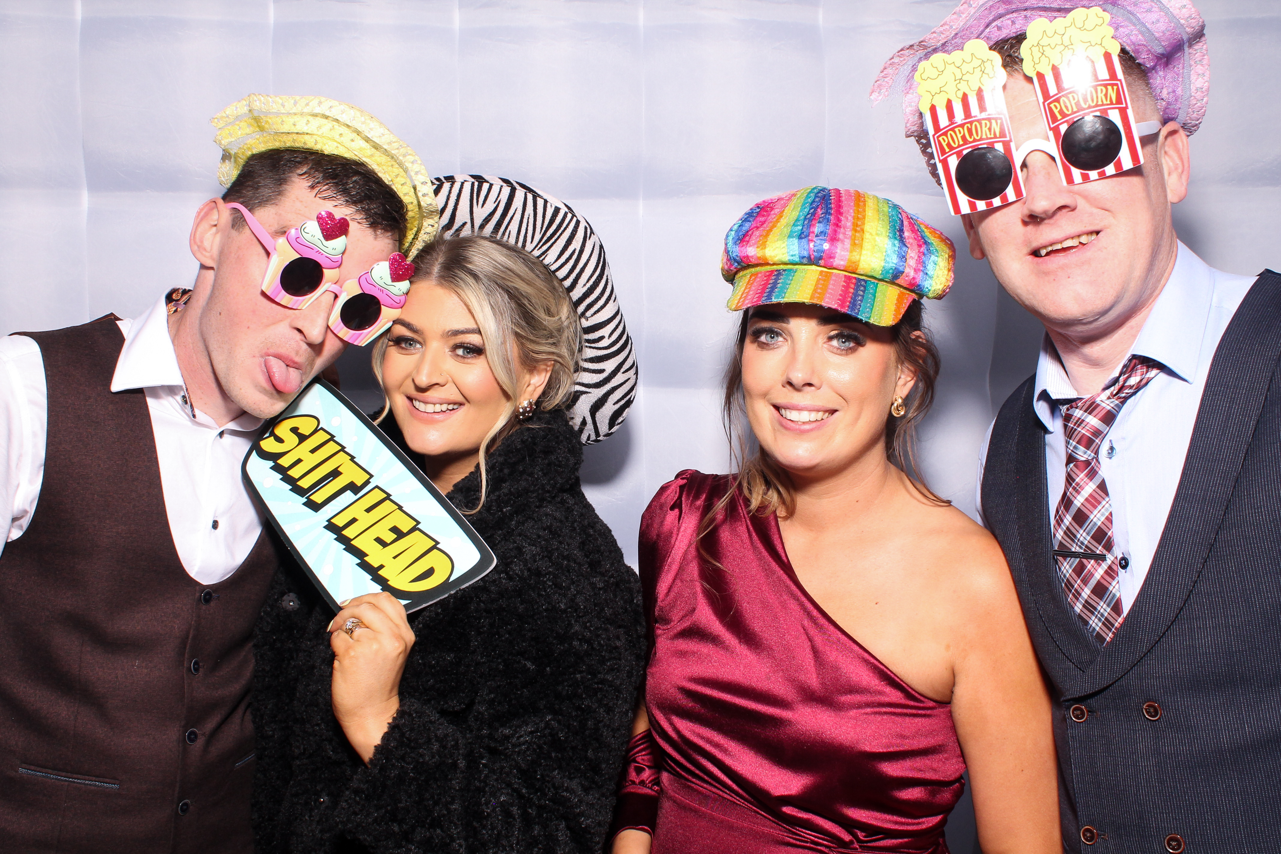 Louise & Niall | View more photos from the event at gallery.snapmagic.ie/u/SnapMagic/Louise-Niall