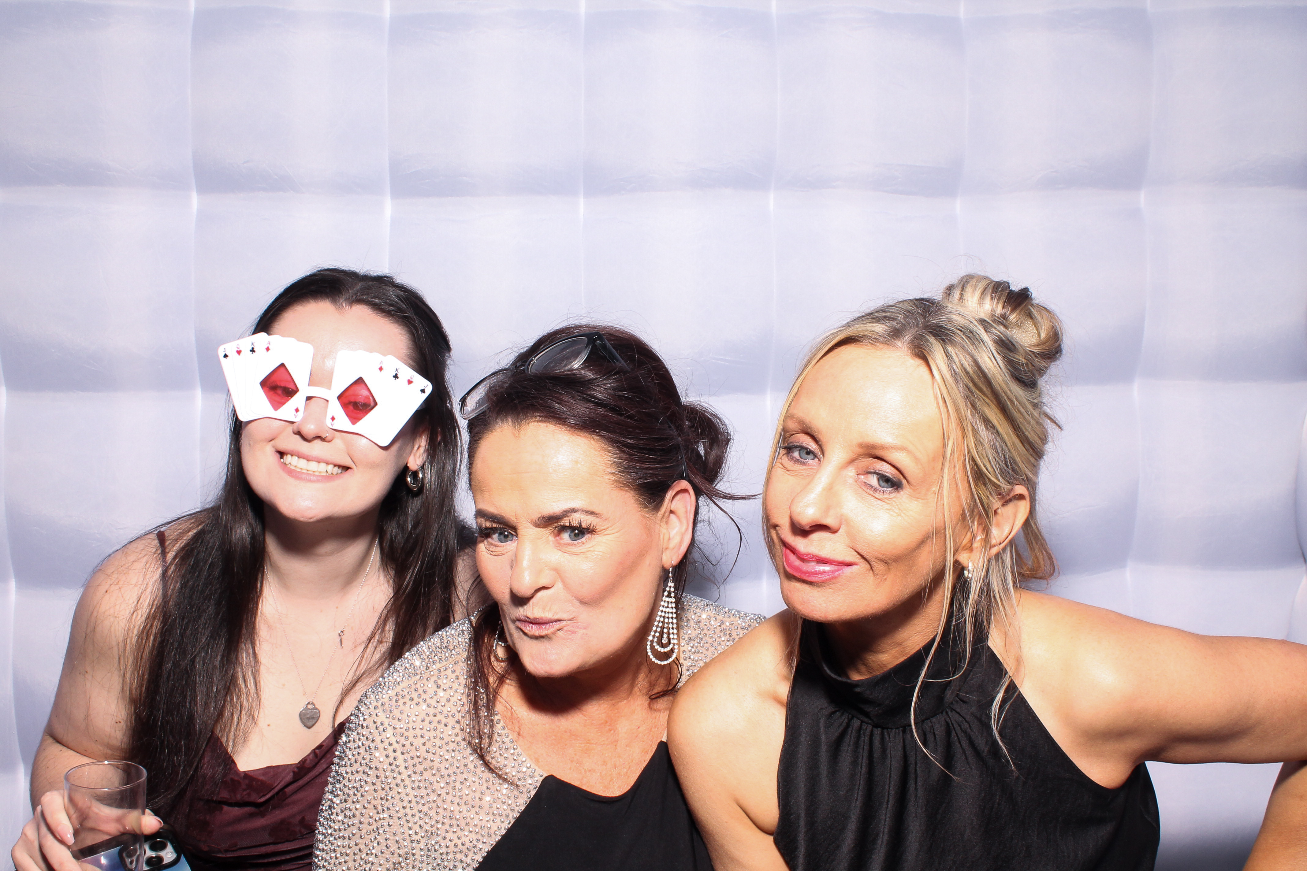 Louise & Niall | View more photos from the event at gallery.snapmagic.ie/u/SnapMagic/Louise-Niall