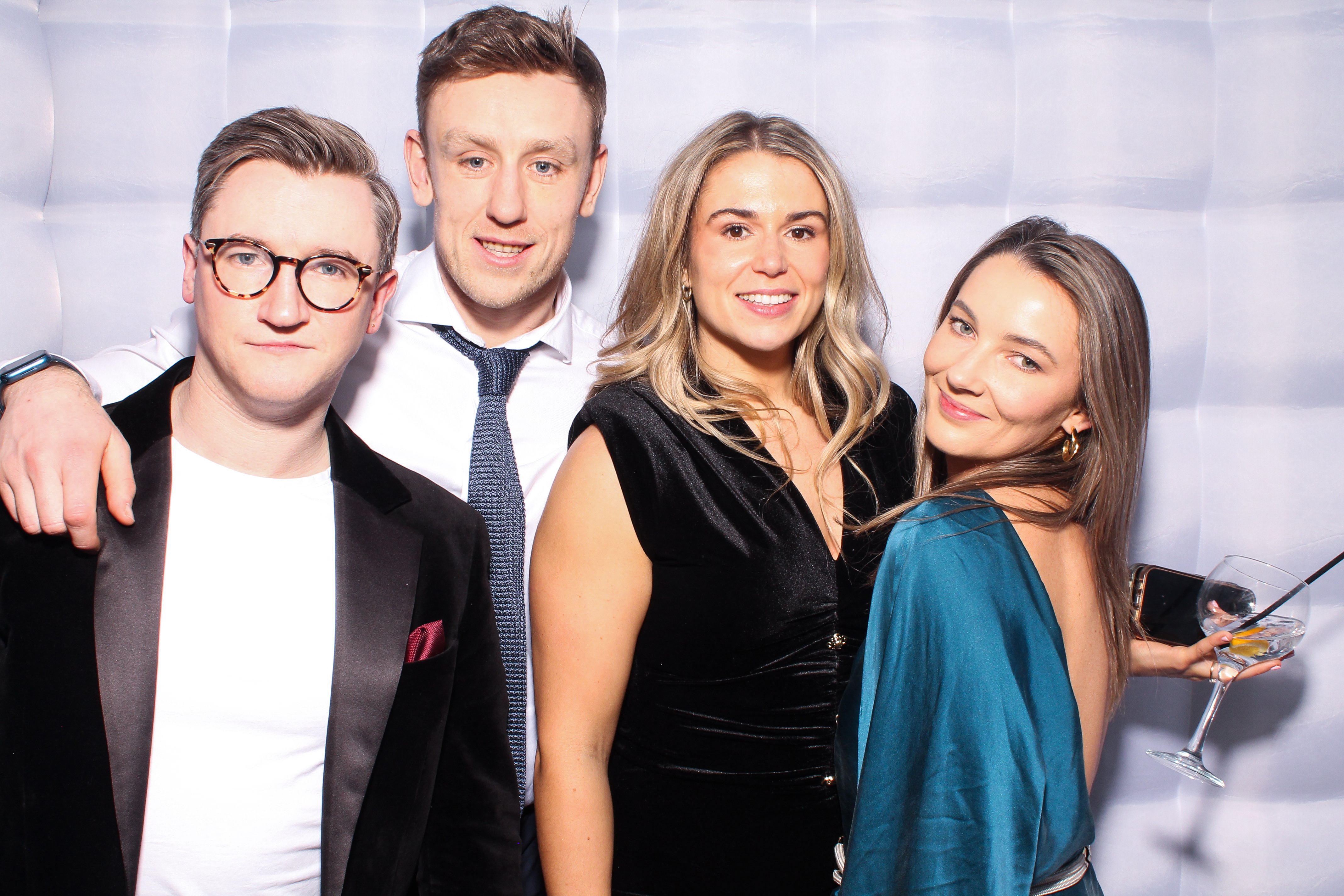 Louise & Niall | View more photos from the event at gallery.snapmagic.ie/u/SnapMagic/Louise-Niall