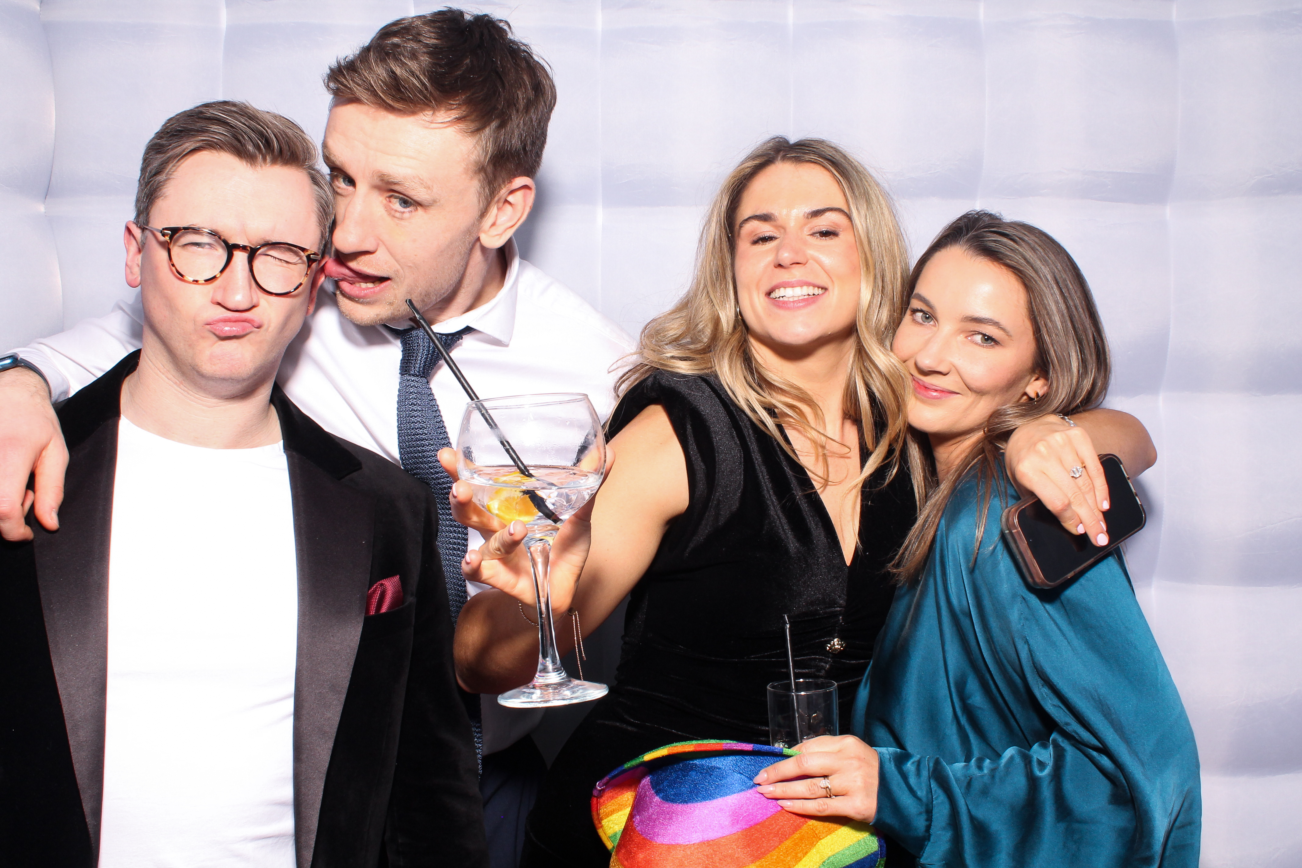 Louise & Niall | View more photos from the event at gallery.snapmagic.ie/u/SnapMagic/Louise-Niall