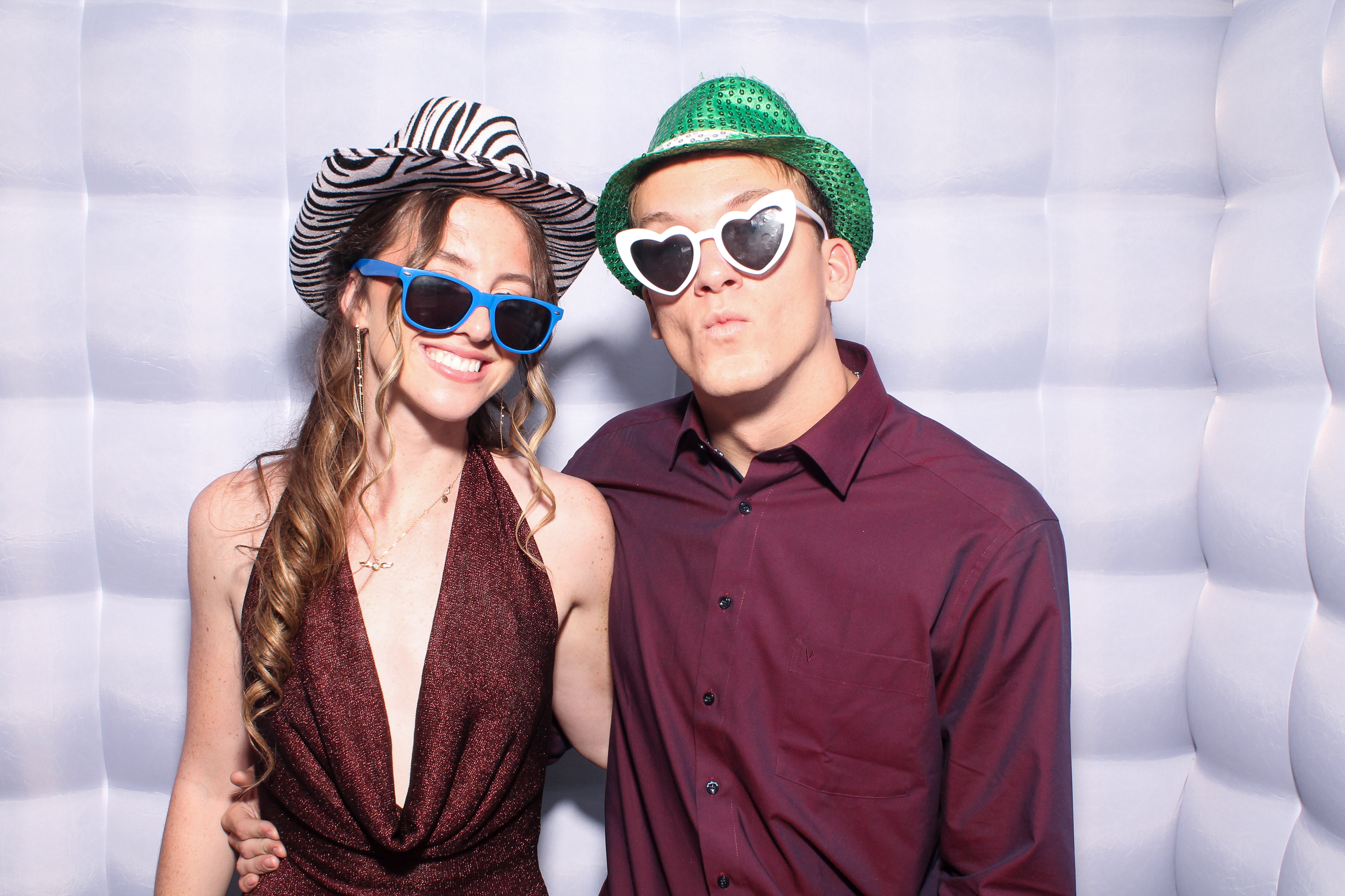 Louise & Niall | View more photos from the event at gallery.snapmagic.ie/u/SnapMagic/Louise-Niall