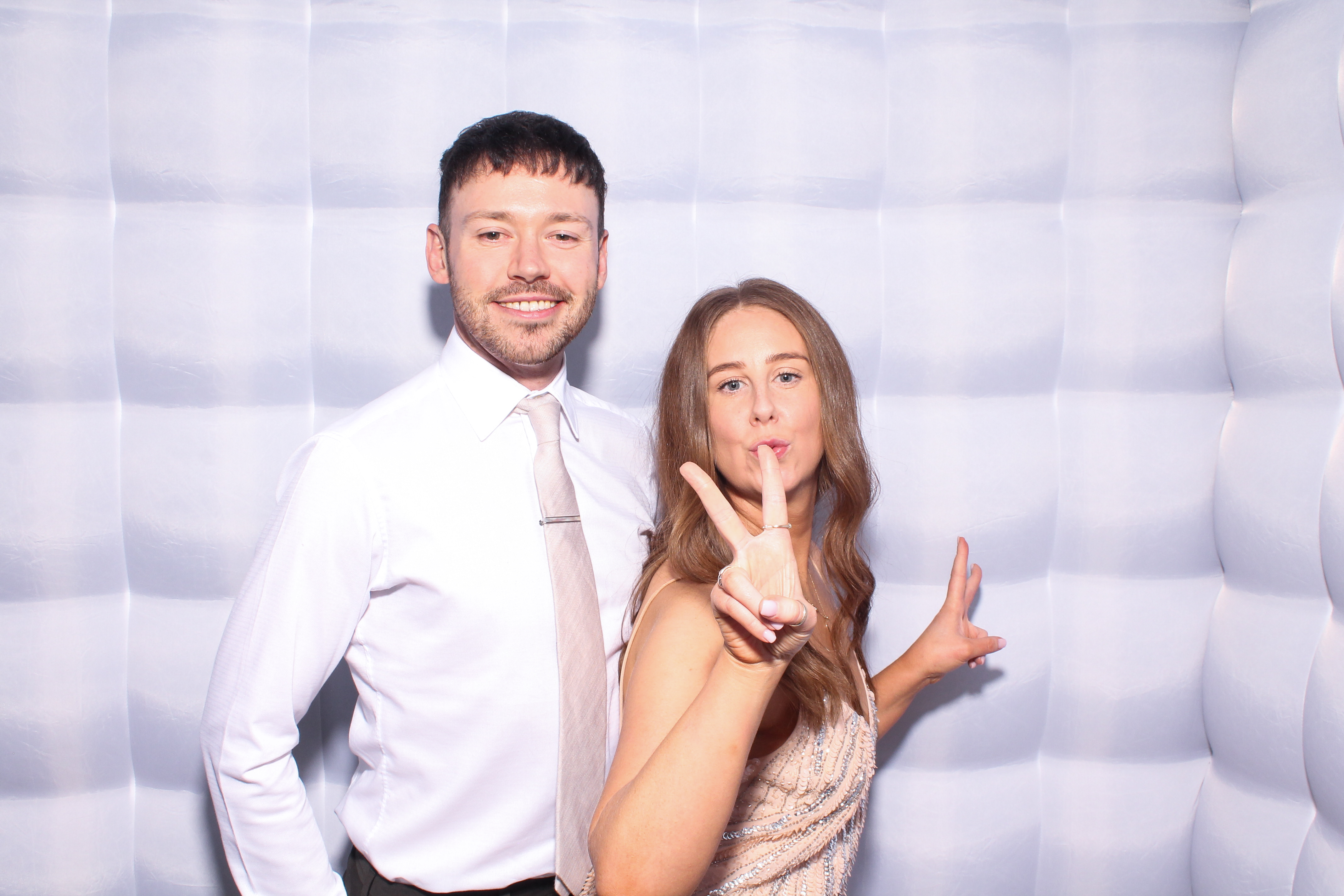 Louise & Niall | View more photos from the event at gallery.snapmagic.ie/u/SnapMagic/Louise-Niall