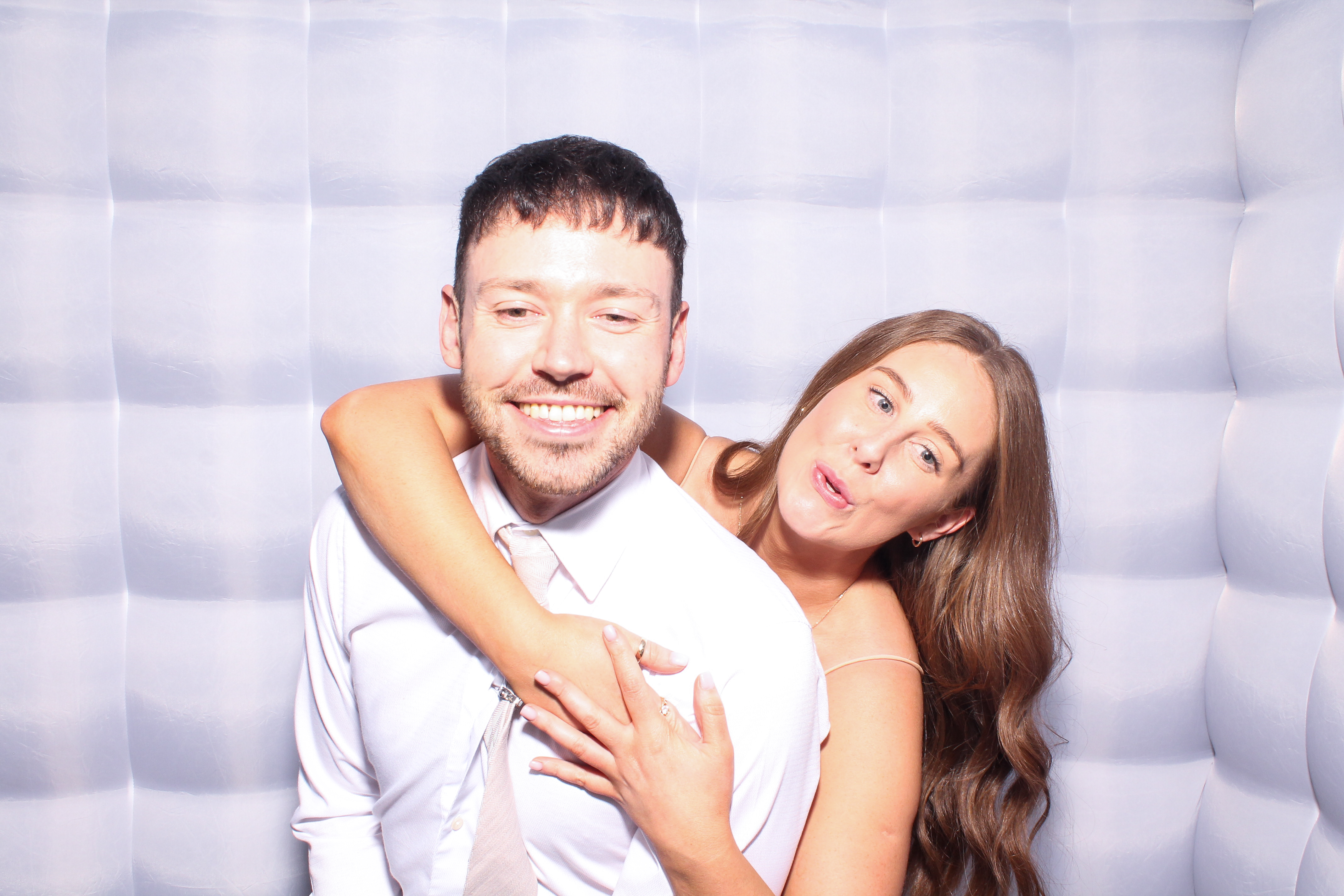 Louise & Niall | View more photos from the event at gallery.snapmagic.ie/u/SnapMagic/Louise-Niall