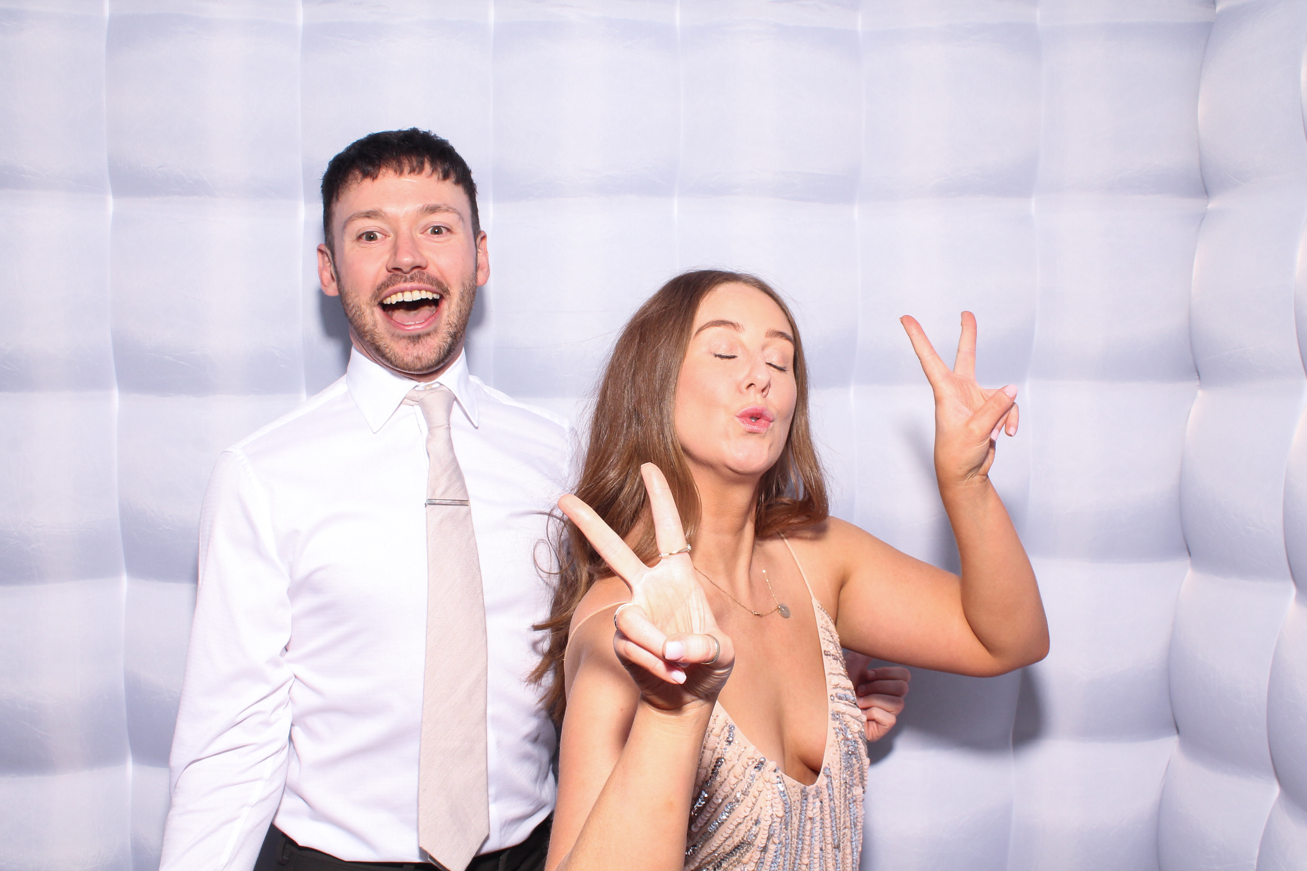 Louise & Niall | View more photos from the event at gallery.snapmagic.ie/u/SnapMagic/Louise-Niall