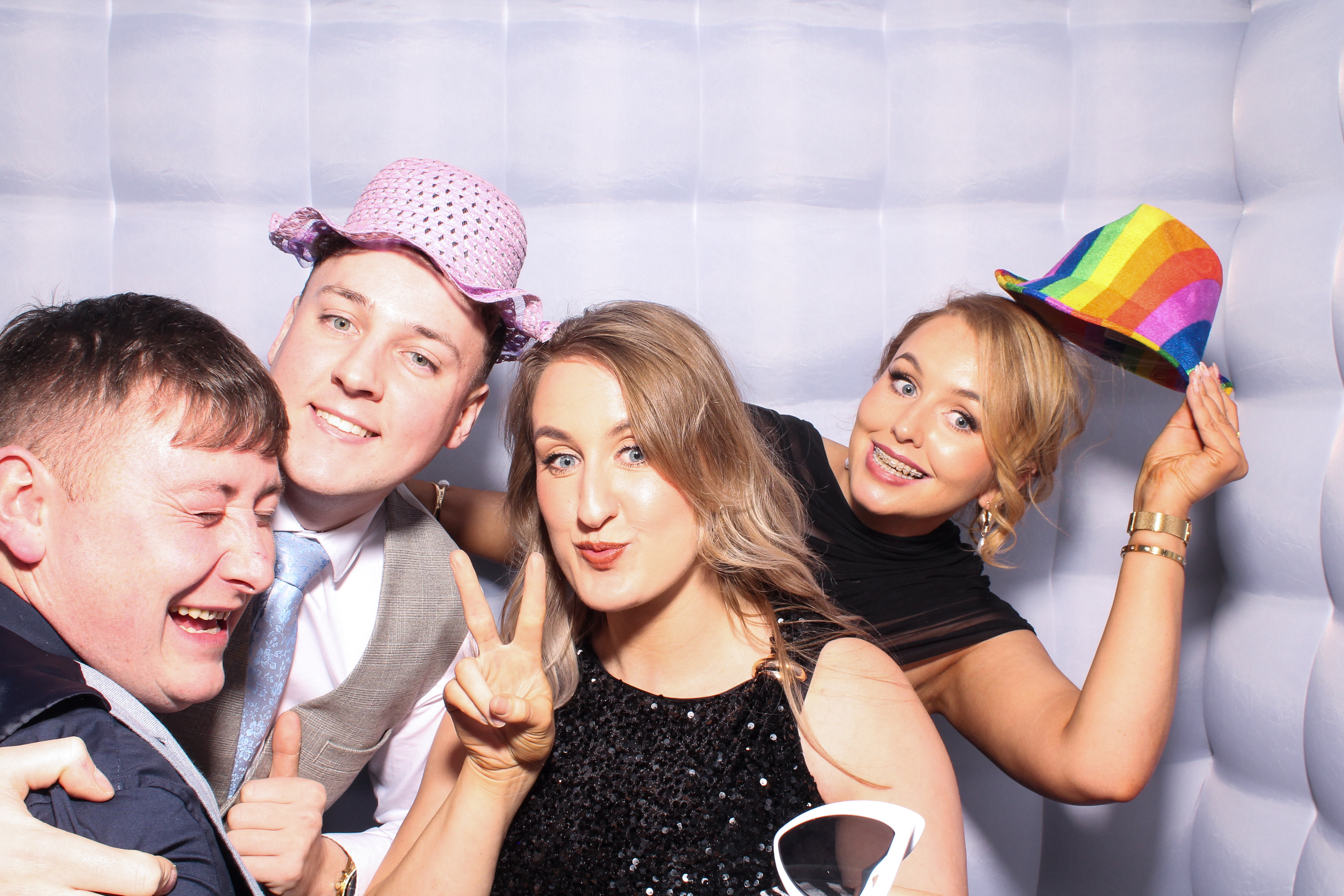 Louise & Niall | View more photos from the event at gallery.snapmagic.ie/u/SnapMagic/Louise-Niall