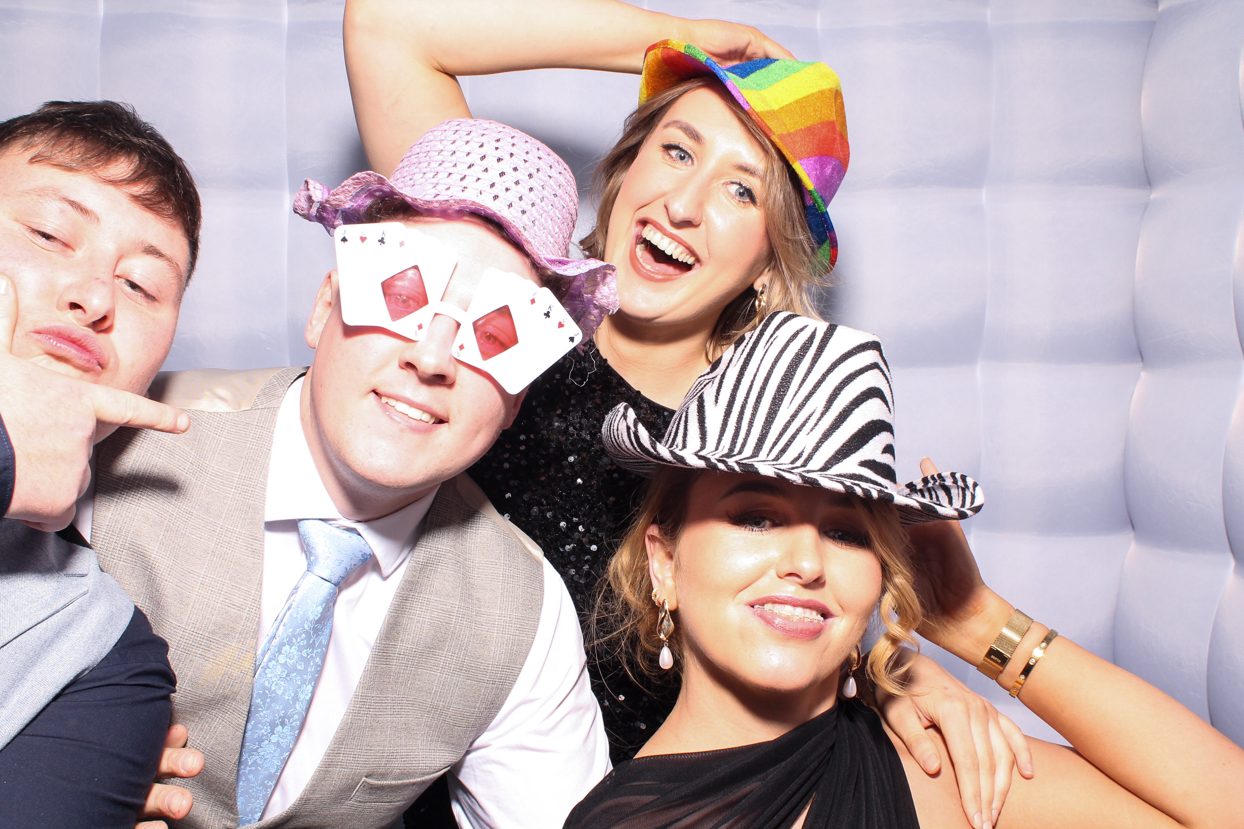 Louise & Niall | View more photos from the event at gallery.snapmagic.ie/u/SnapMagic/Louise-Niall