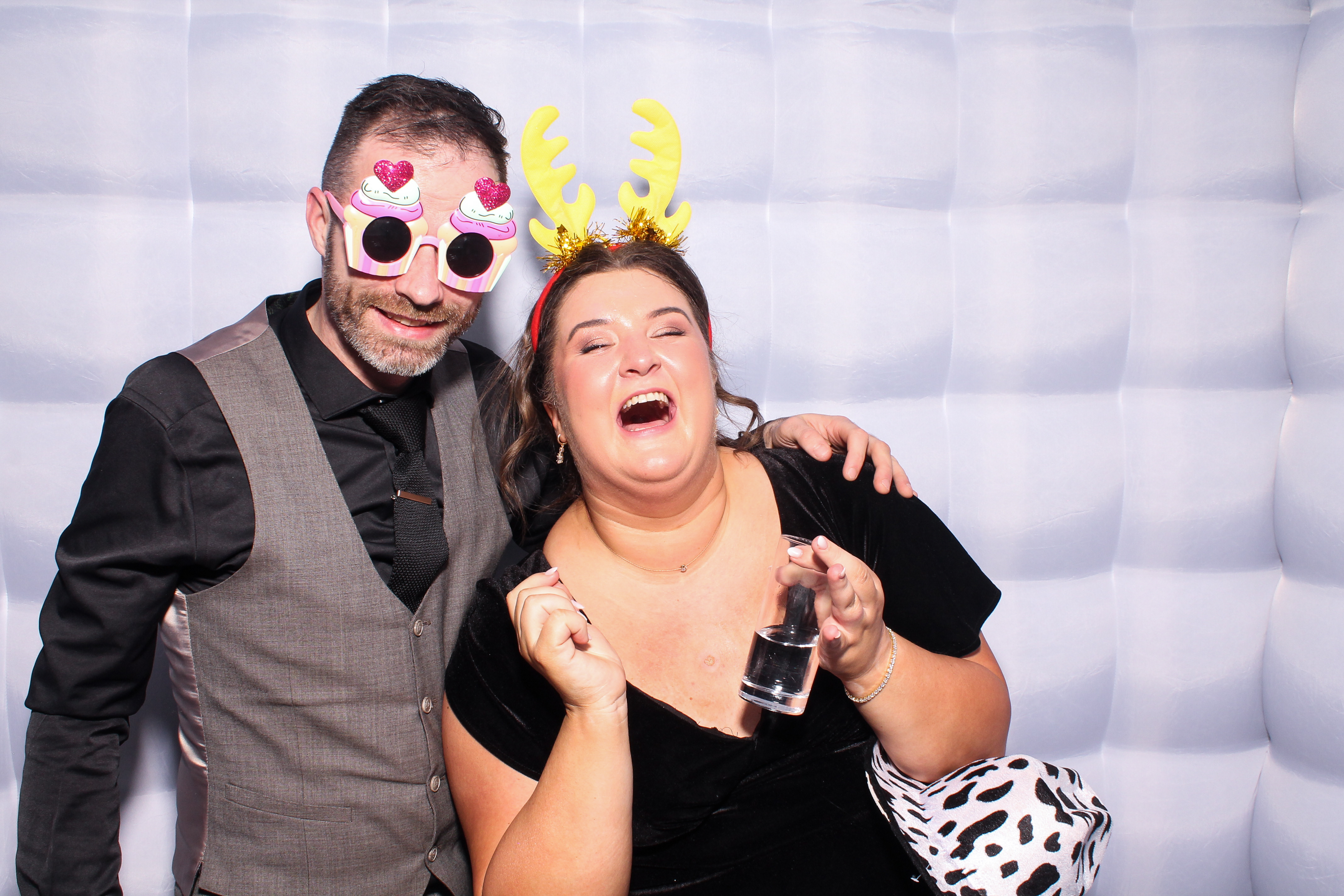 Louise & Niall | View more photos from the event at gallery.snapmagic.ie/u/SnapMagic/Louise-Niall