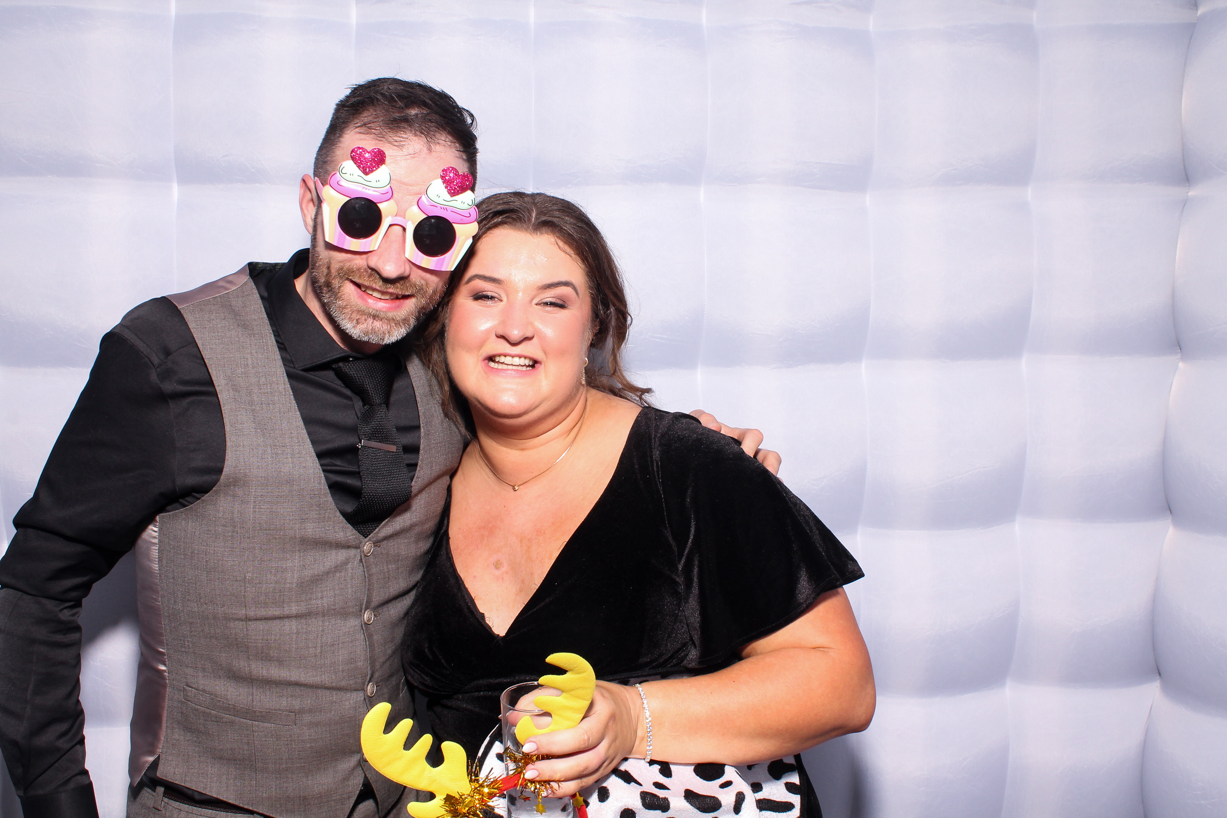 Louise & Niall | View more photos from the event at gallery.snapmagic.ie/u/SnapMagic/Louise-Niall