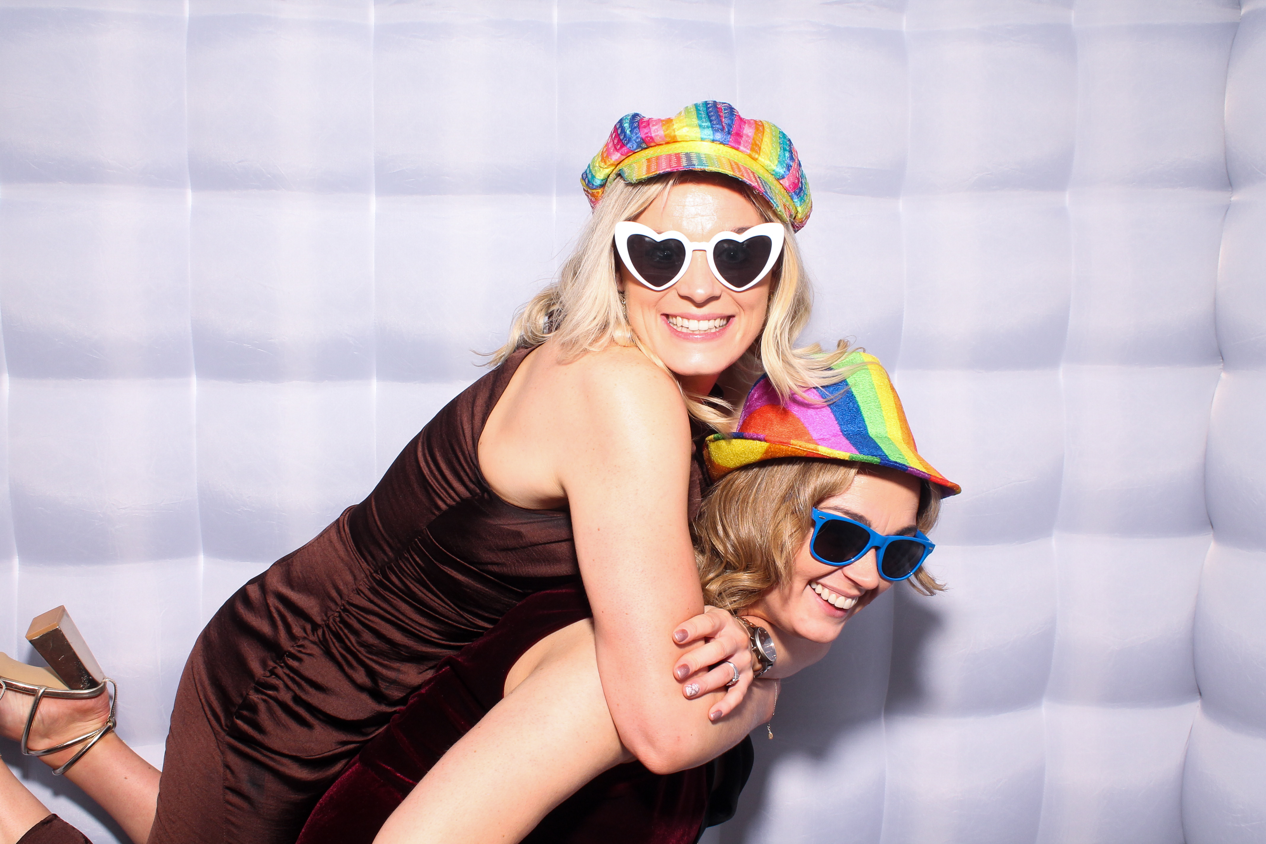 Louise & Niall | View more photos from the event at gallery.snapmagic.ie/u/SnapMagic/Louise-Niall