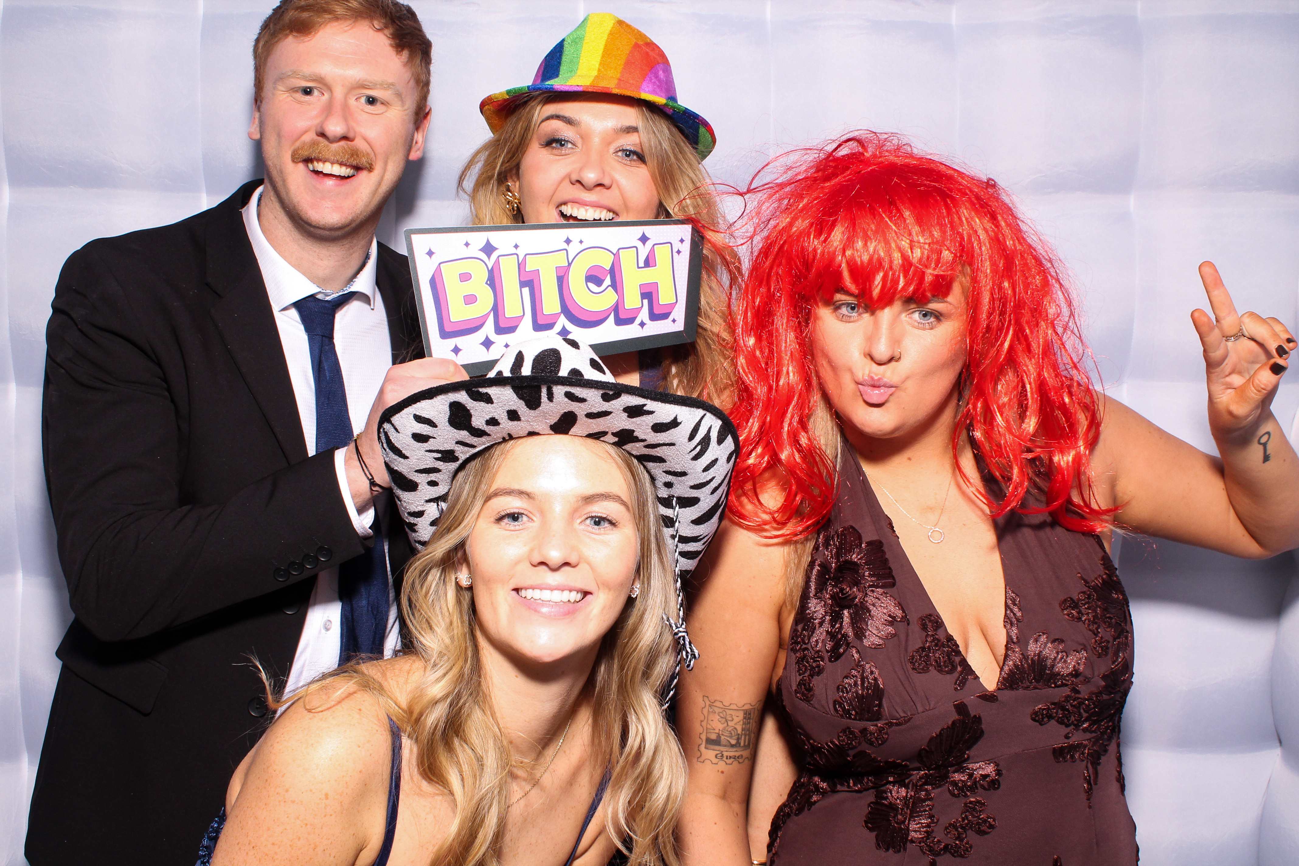 Louise & Niall | View more photos from the event at gallery.snapmagic.ie/u/SnapMagic/Louise-Niall