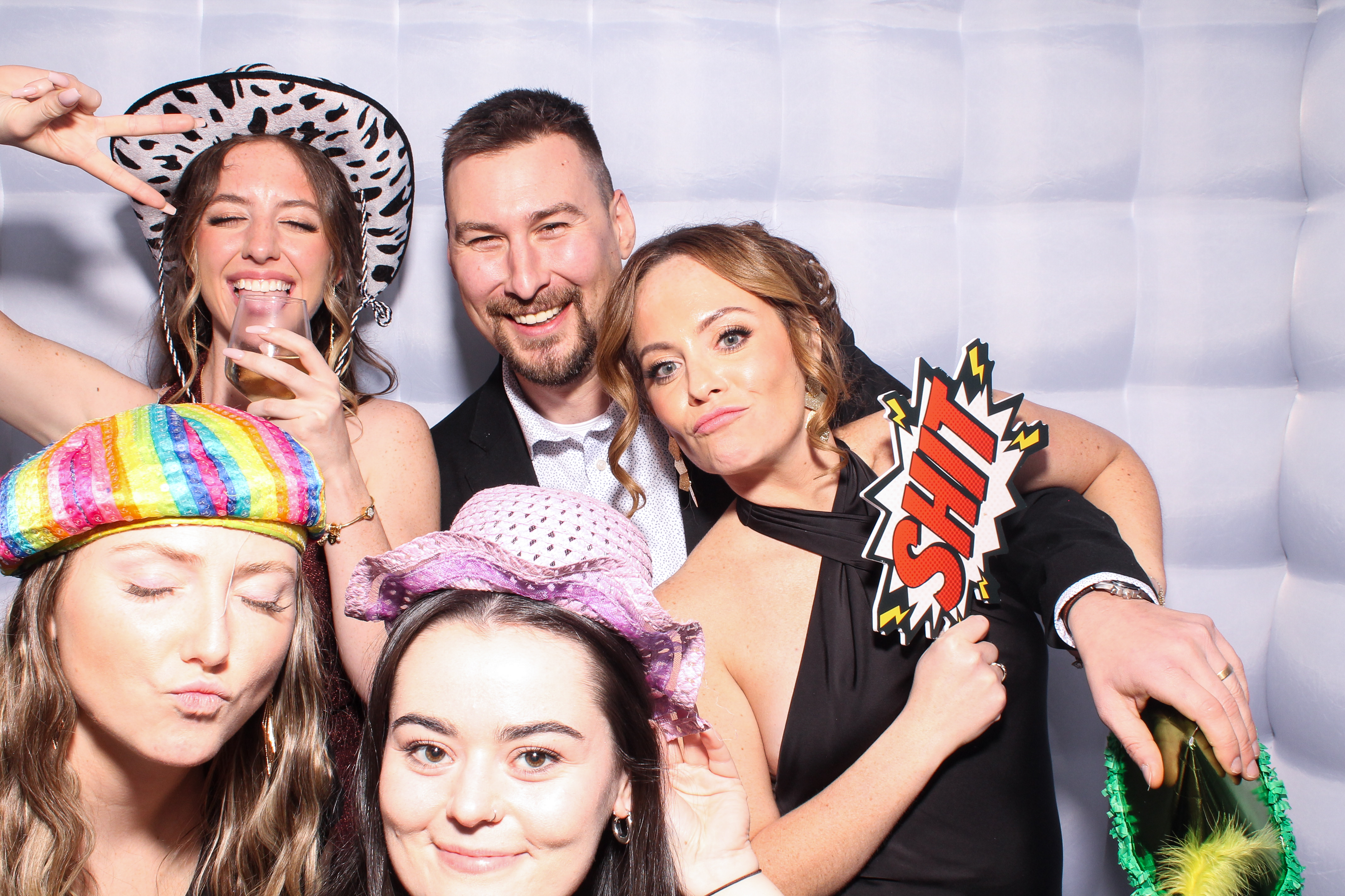 Louise & Niall | View more photos from the event at gallery.snapmagic.ie/u/SnapMagic/Louise-Niall