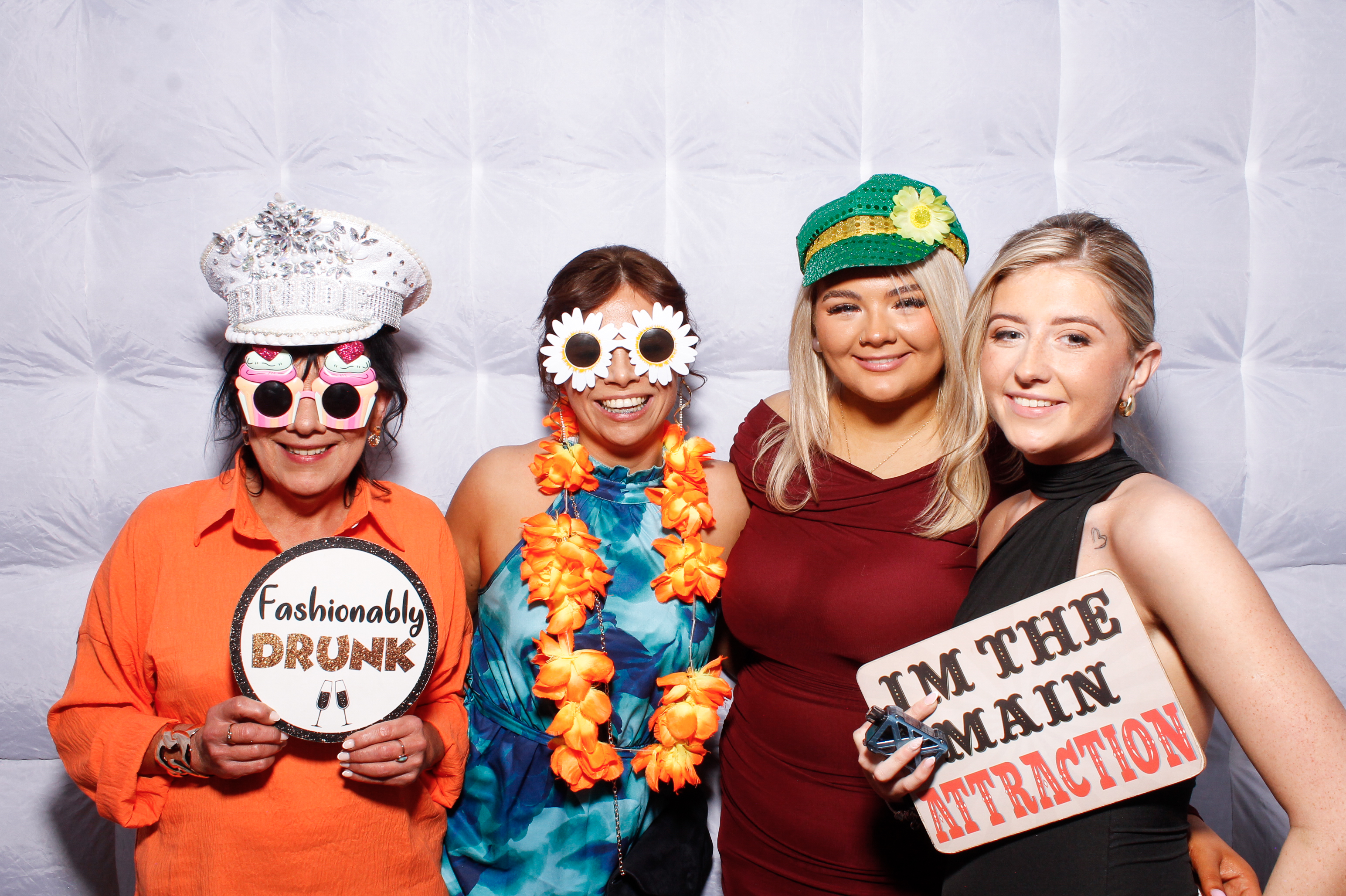 Megan & Liam | View more photos from the event at gallery.snapmagic.ie/u/SnapMagic/Megan-Liam