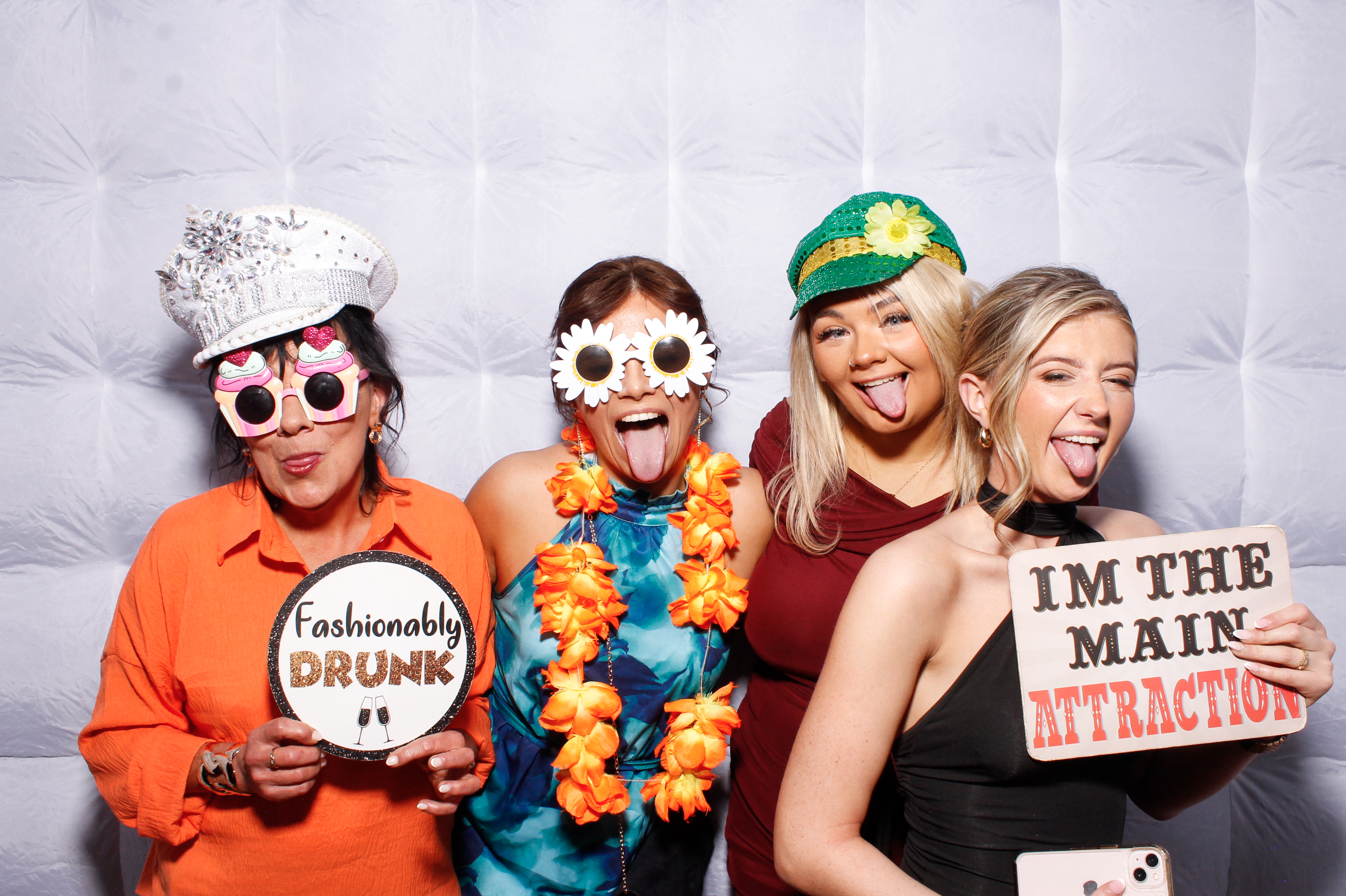 Megan & Liam | View more photos from the event at gallery.snapmagic.ie/u/SnapMagic/Megan-Liam