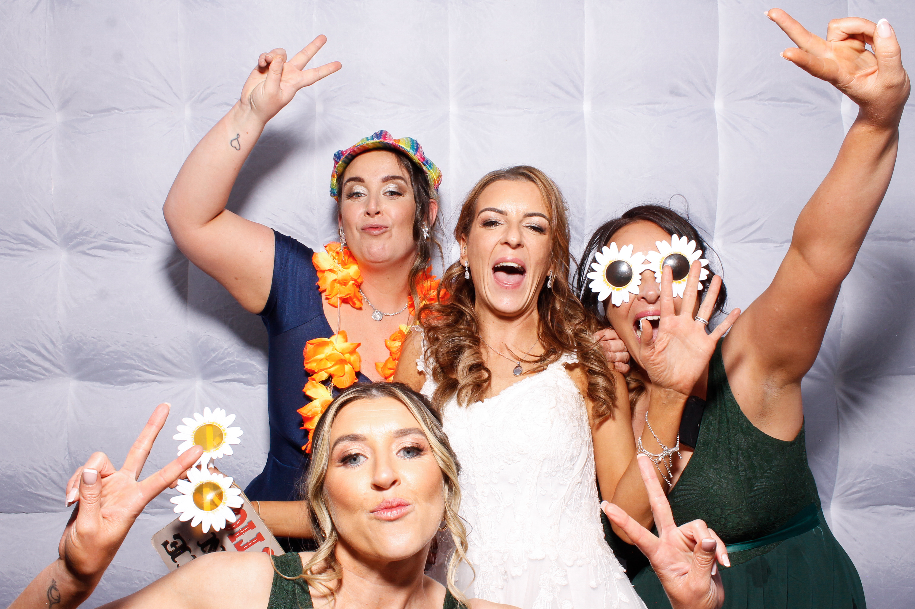 Megan & Liam | View more photos from the event at gallery.snapmagic.ie/u/SnapMagic/Megan-Liam