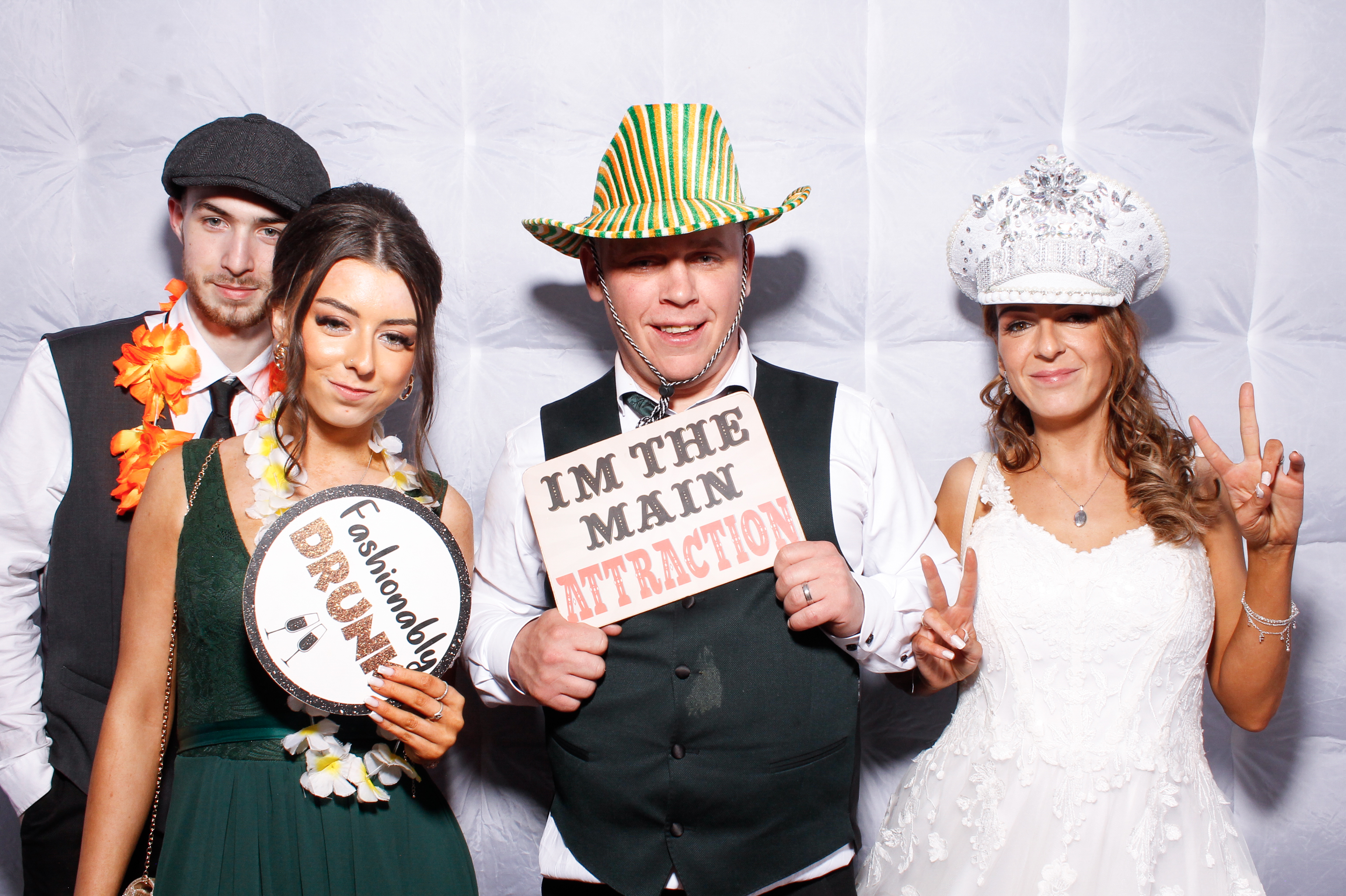 Megan & Liam | View more photos from the event at gallery.snapmagic.ie/u/SnapMagic/Megan-Liam