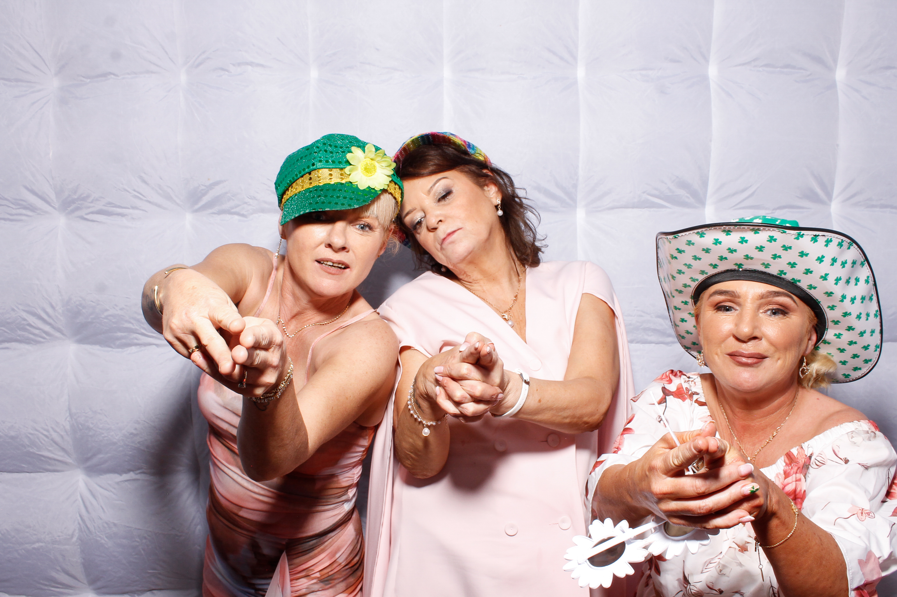 Megan & Liam | View more photos from the event at gallery.snapmagic.ie/u/SnapMagic/Megan-Liam