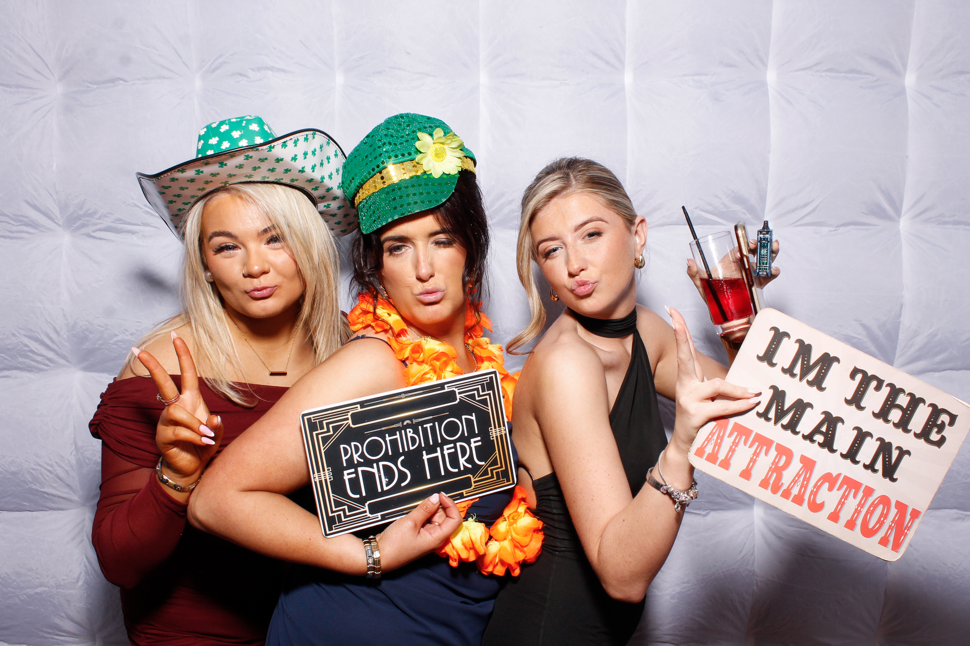 Megan & Liam | View more photos from the event at gallery.snapmagic.ie/u/SnapMagic/Megan-Liam