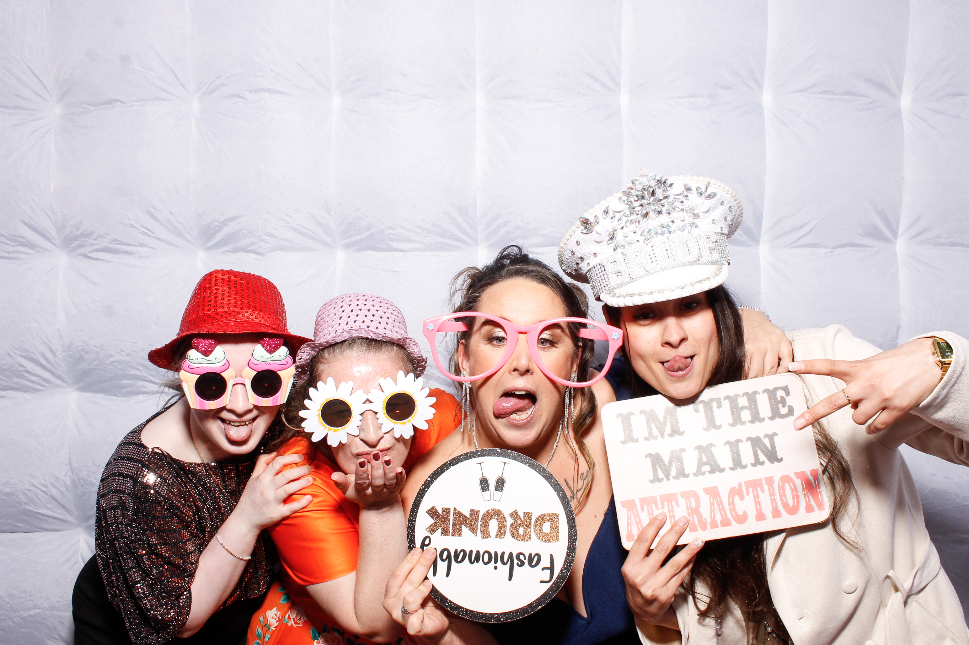 Megan & Liam | View more photos from the event at gallery.snapmagic.ie/u/SnapMagic/Megan-Liam