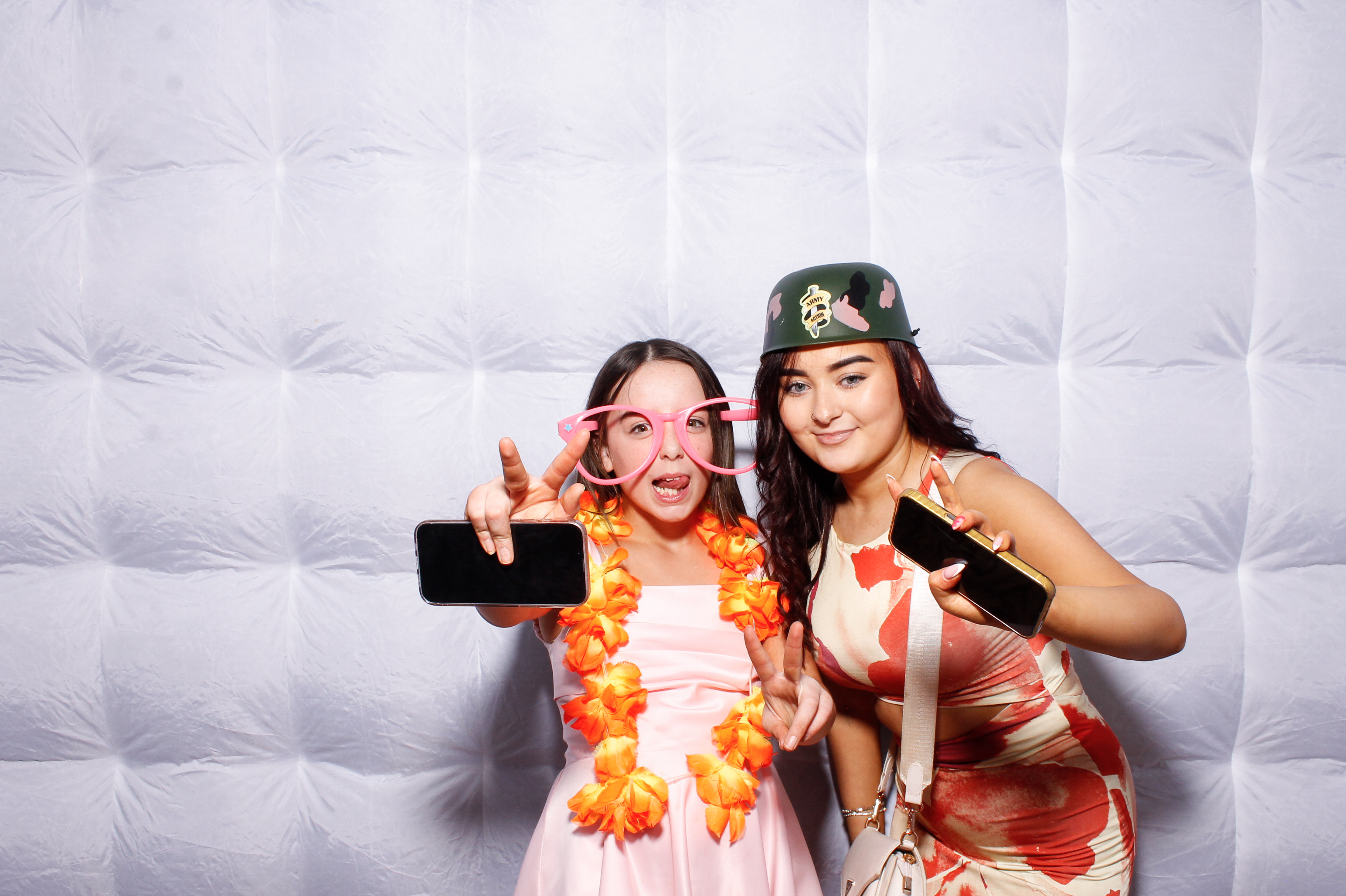 Megan & Liam | View more photos from the event at gallery.snapmagic.ie/u/SnapMagic/Megan-Liam