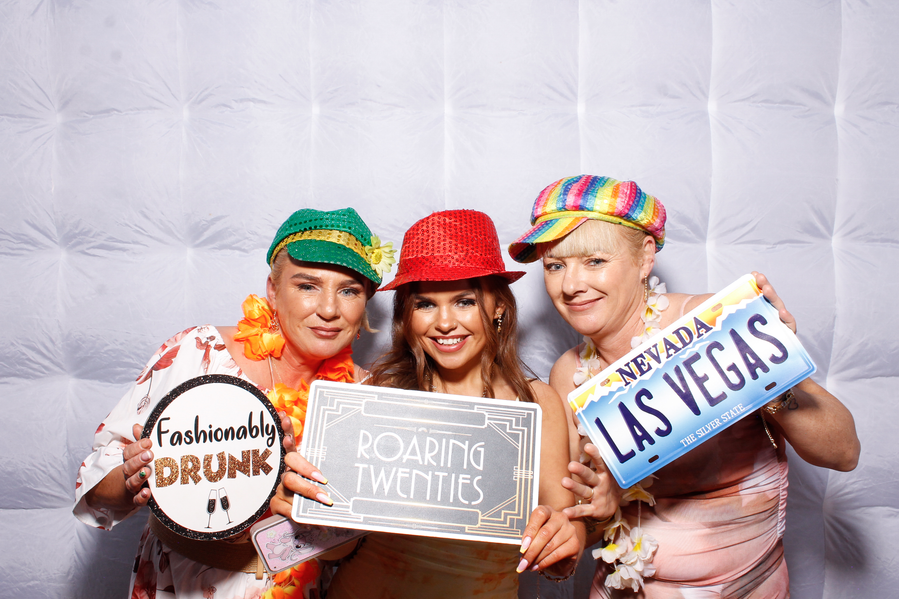 Megan & Liam | View more photos from the event at gallery.snapmagic.ie/u/SnapMagic/Megan-Liam