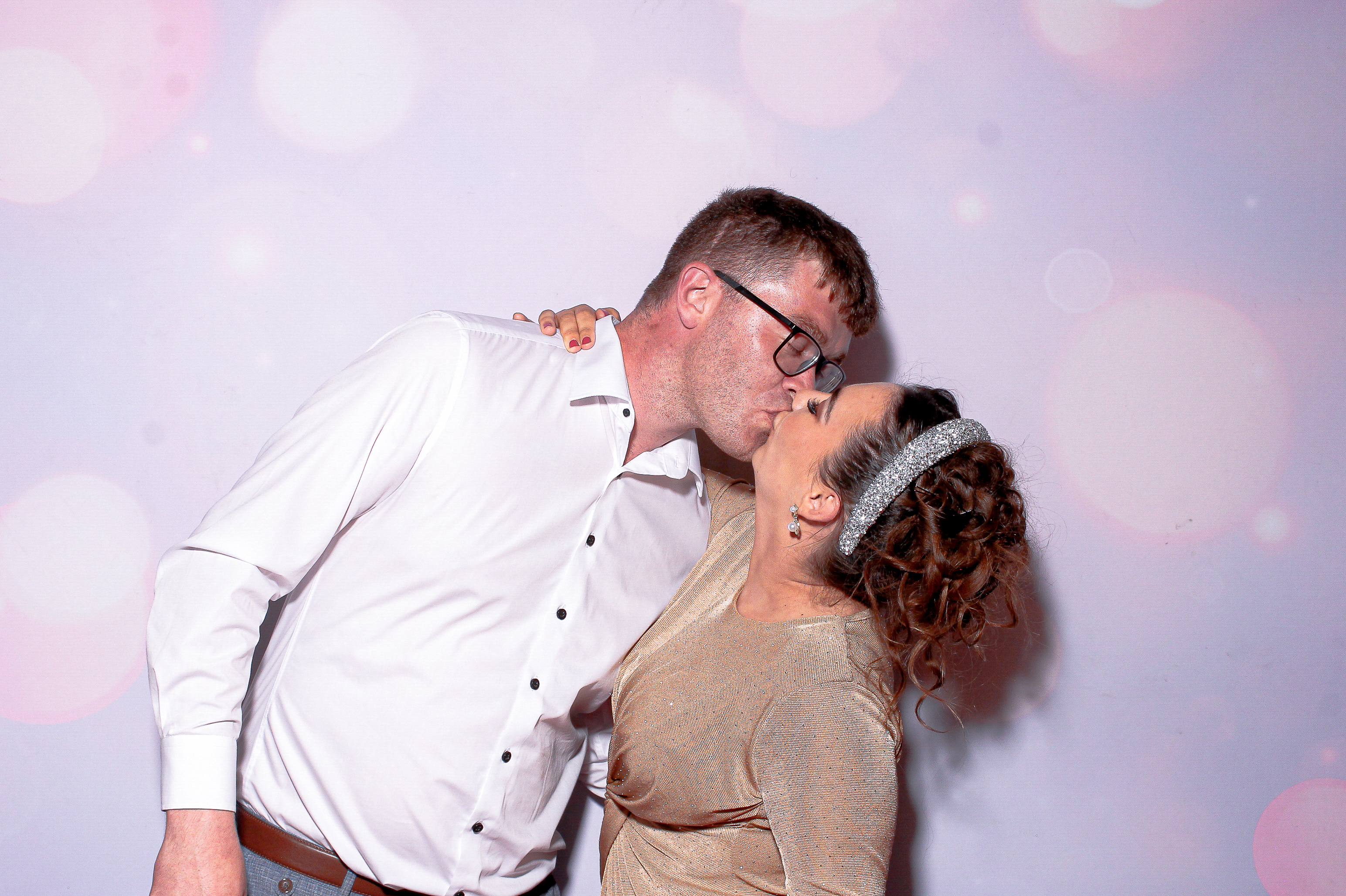 Megan & Shane | View more photos from the event at gallery.snapmagic.ie/u/SnapMagic/Megan-Shane
