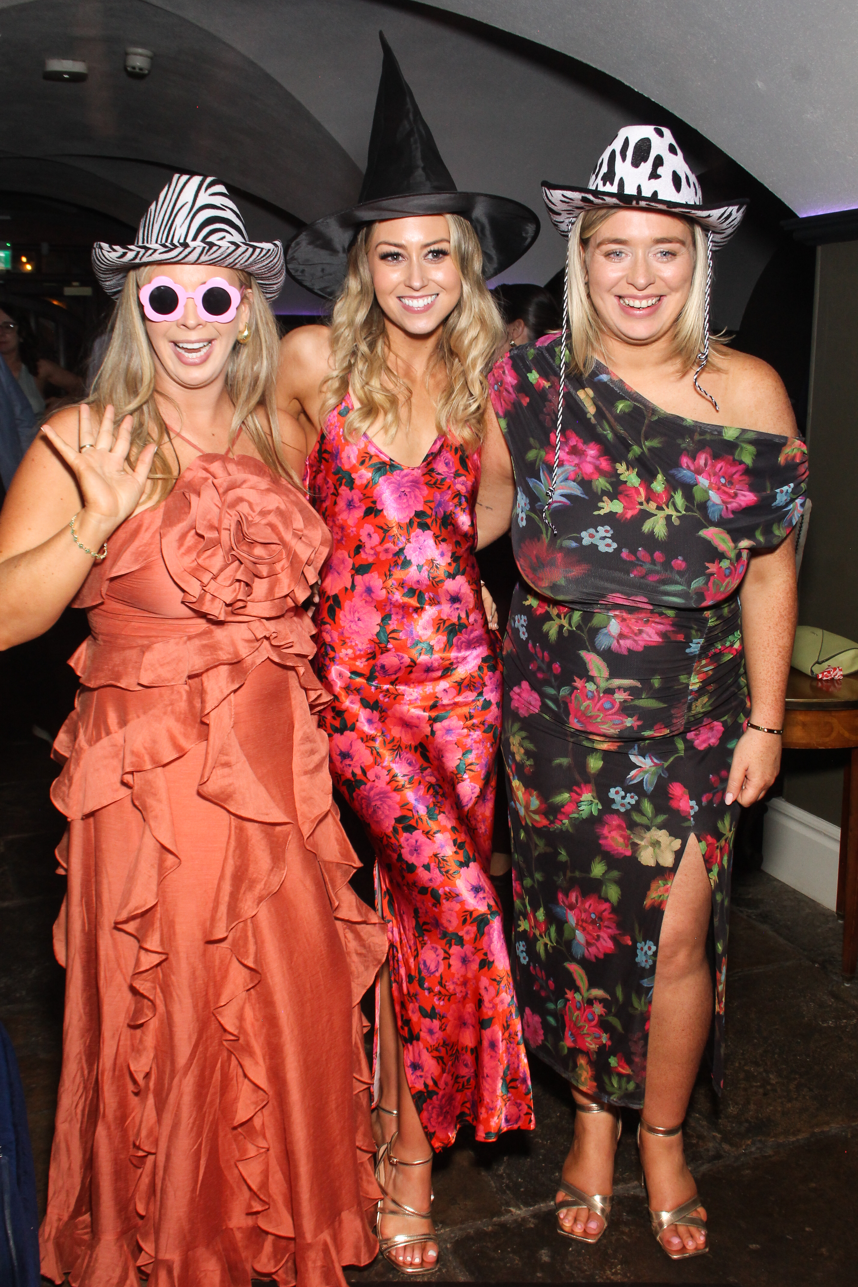 Nicole & Cathal | View more photos from the event at gallery.snapmagic.ie/u/SnapMagic/Nicole-Cathal