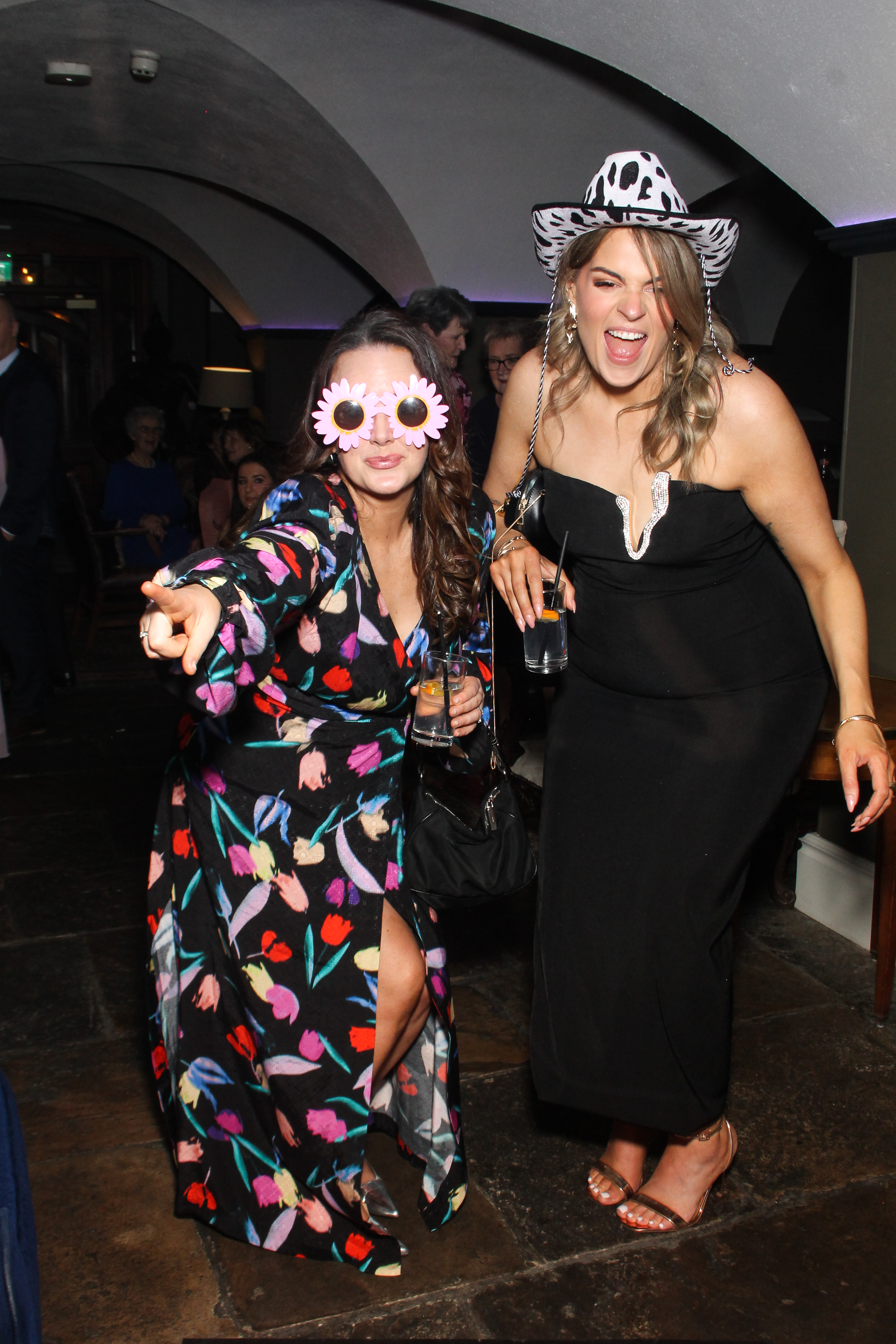 Nicole & Cathal | View more photos from the event at gallery.snapmagic.ie/u/SnapMagic/Nicole-Cathal