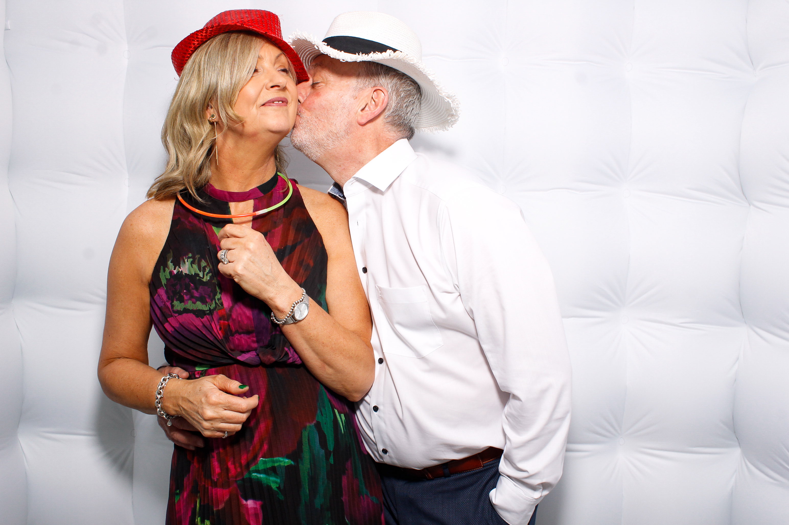 Rachael & Lokesh | View more photos from the event at gallery.snapmagic.ie/u/SnapMagic/Rachael-Lokesh