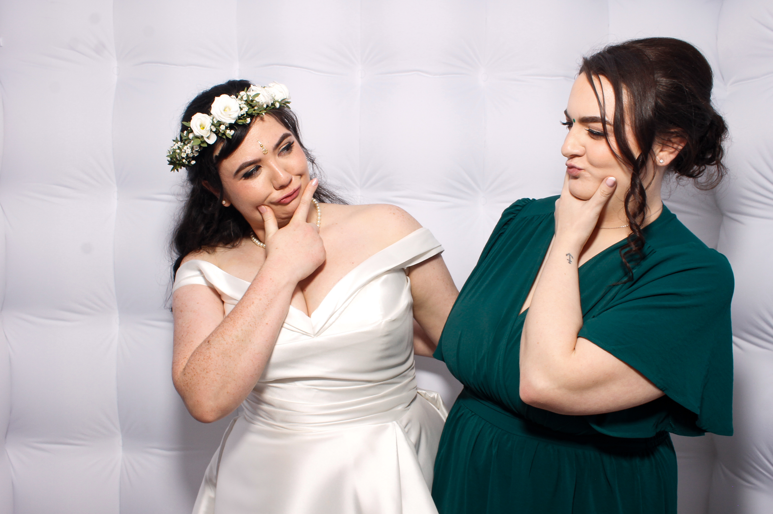 Rachael & Lokesh | View more photos from the event at gallery.snapmagic.ie/u/SnapMagic/Rachael-Lokesh